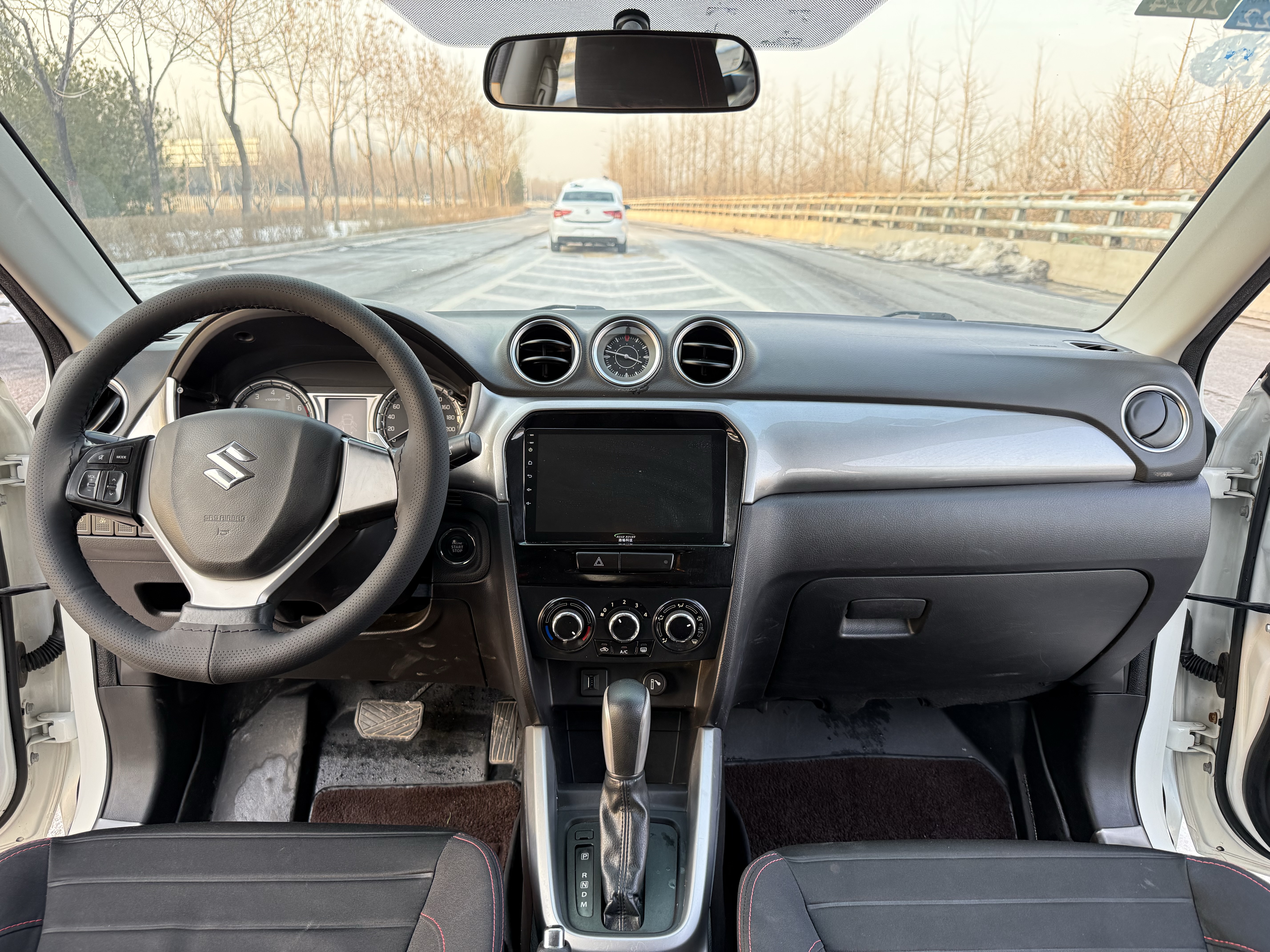 Suzuki Vitara 2018 #6 Suzuki Vitara 2018 car image #6