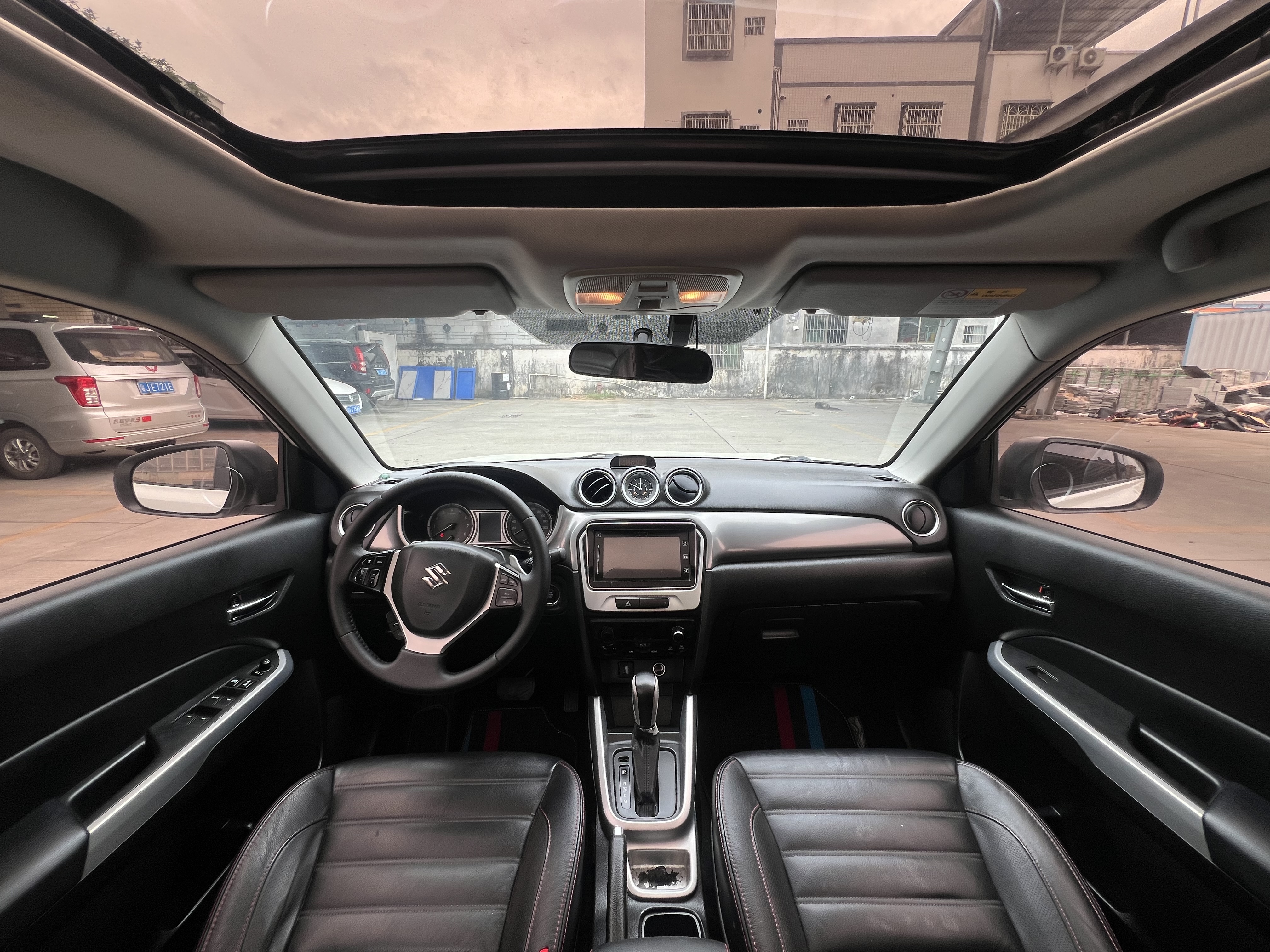 Suzuki Vitara 2016 image de voiture #6