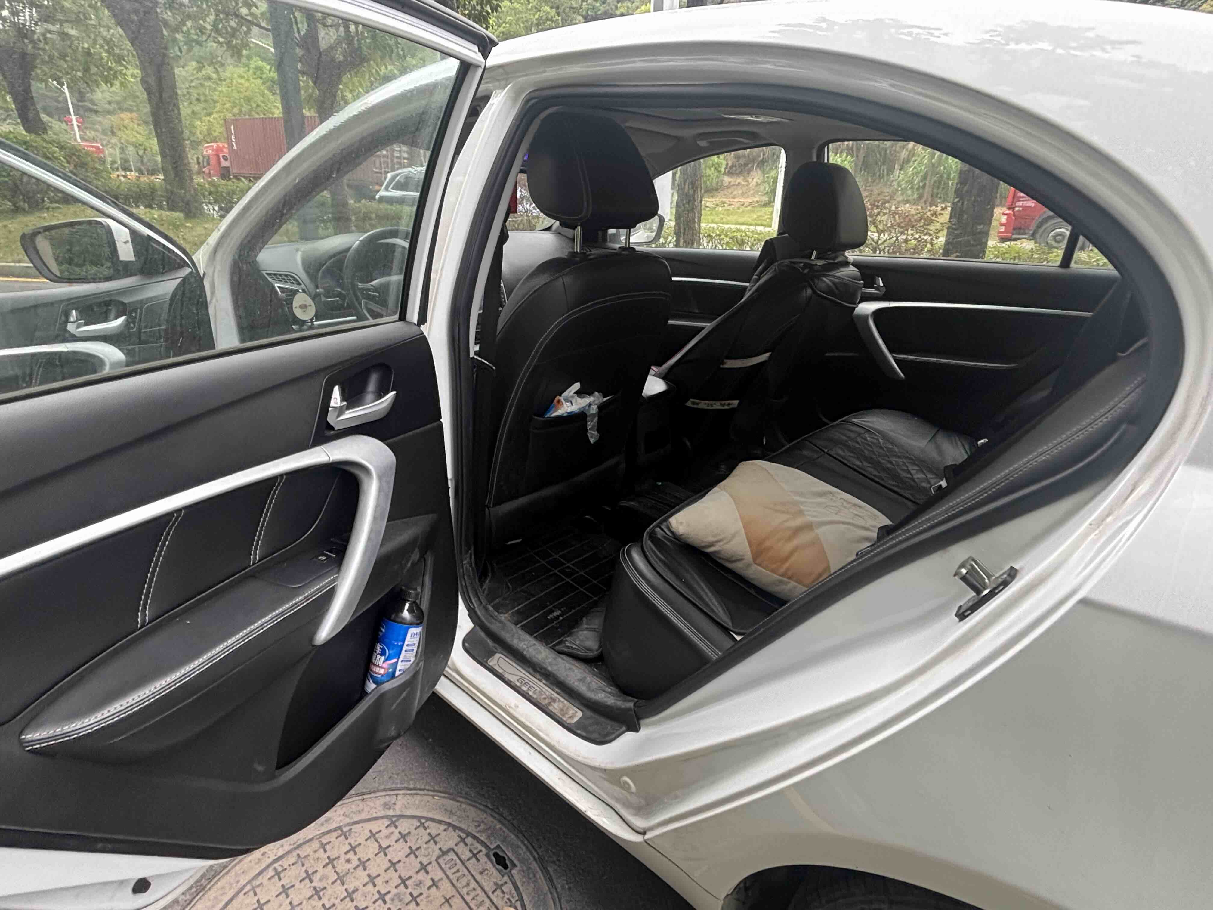 GEELY Emgrand 2016 car image #6