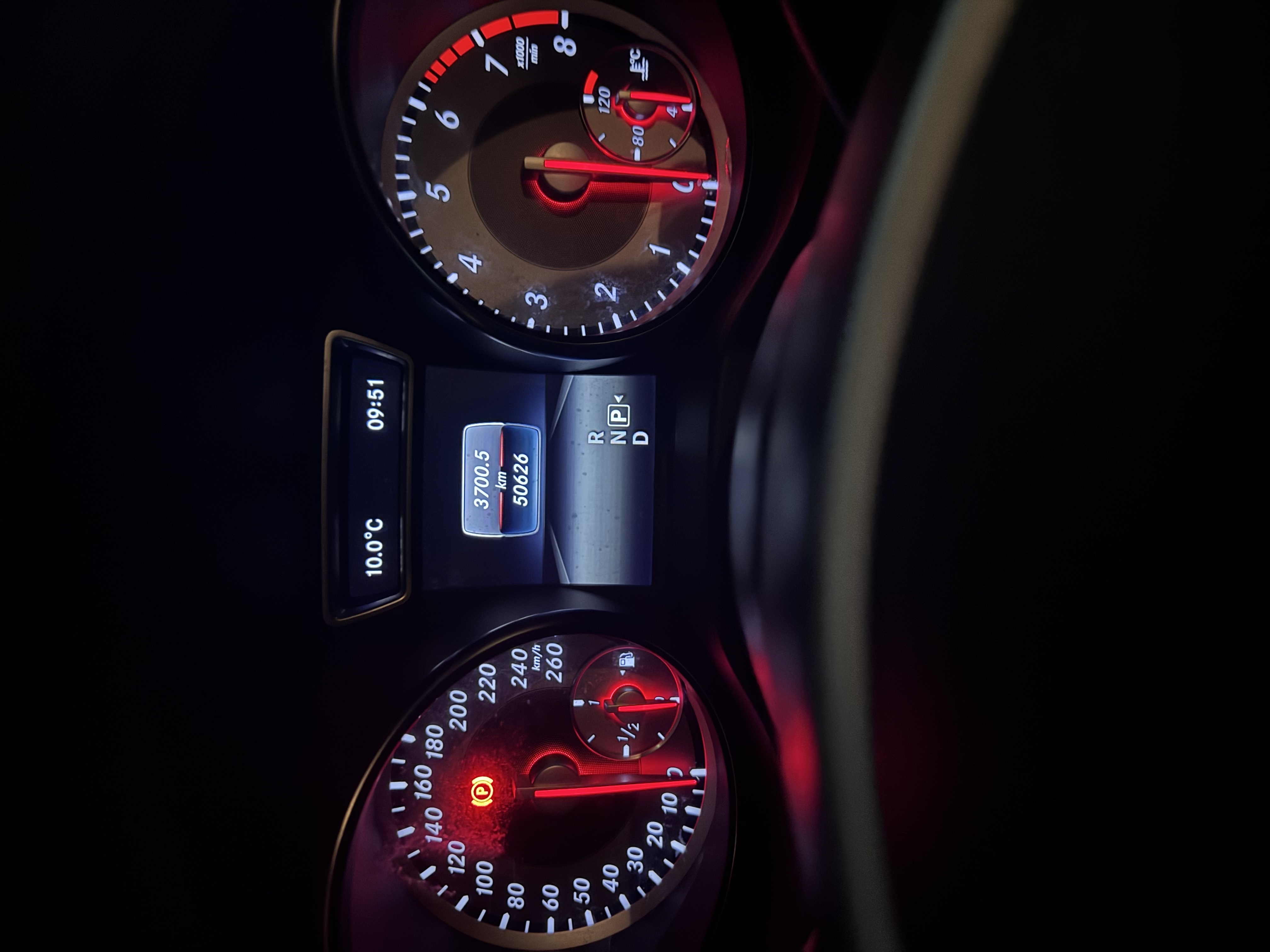 Mercedes-Benz GLA Class 2016 car image #6