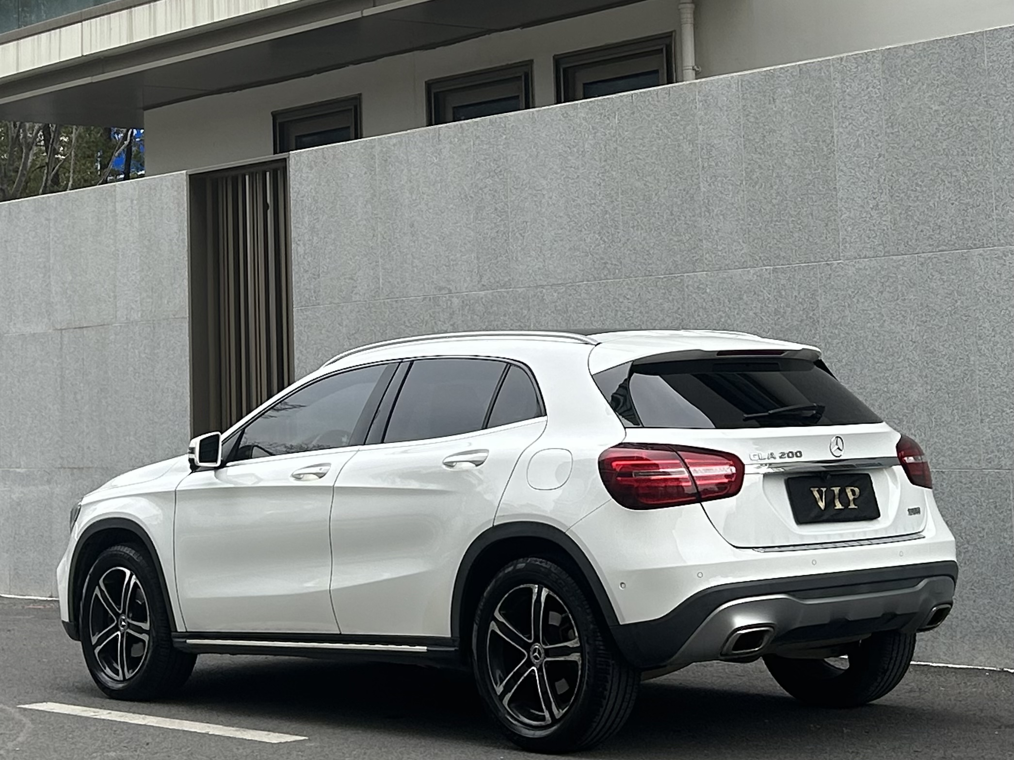Mercedes-Benz GLA Class 2018 car image #6