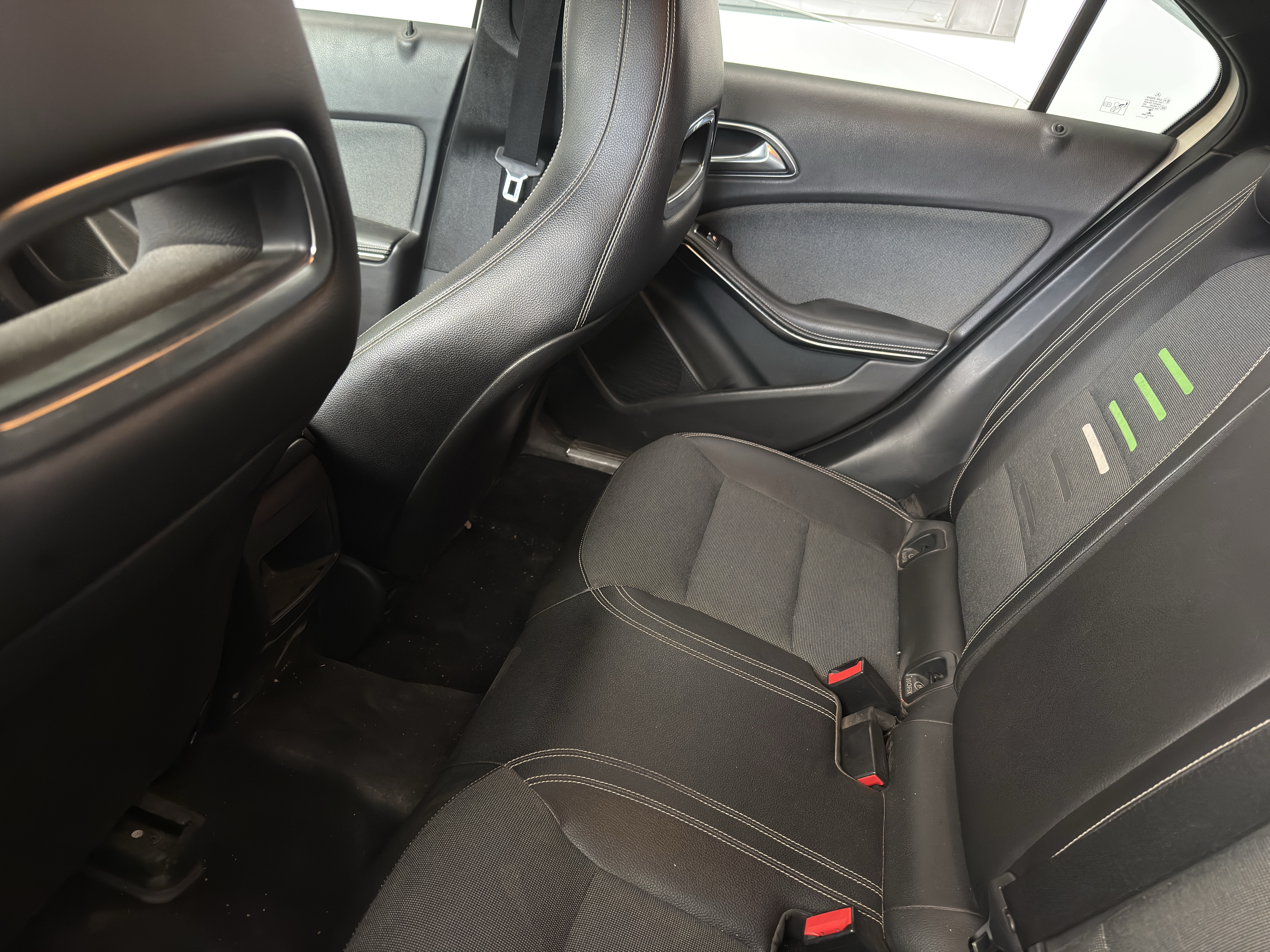 Toyota Sienna 2016 immagine di auto #6