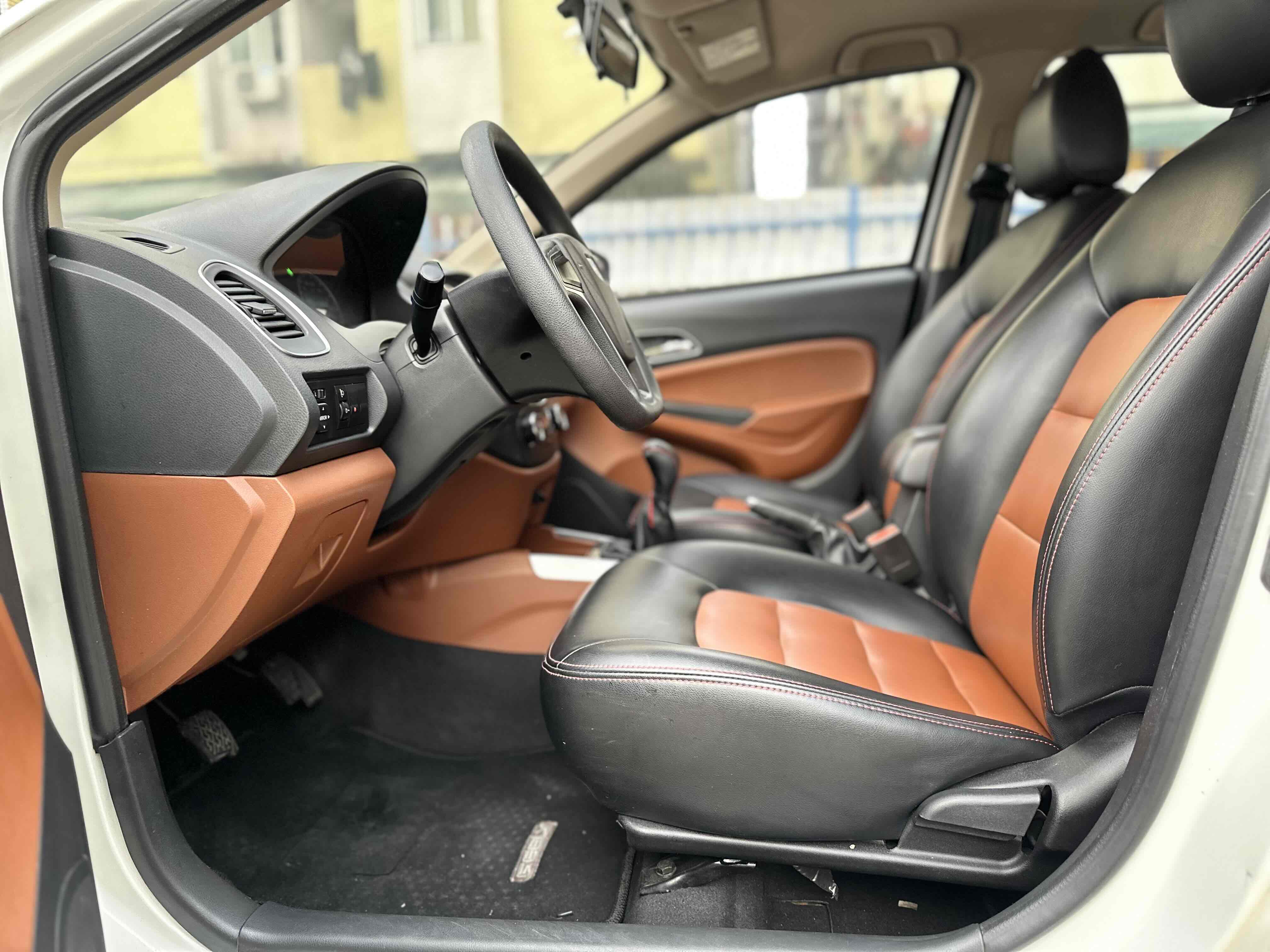 GEELY KingKong 2016 car image #6