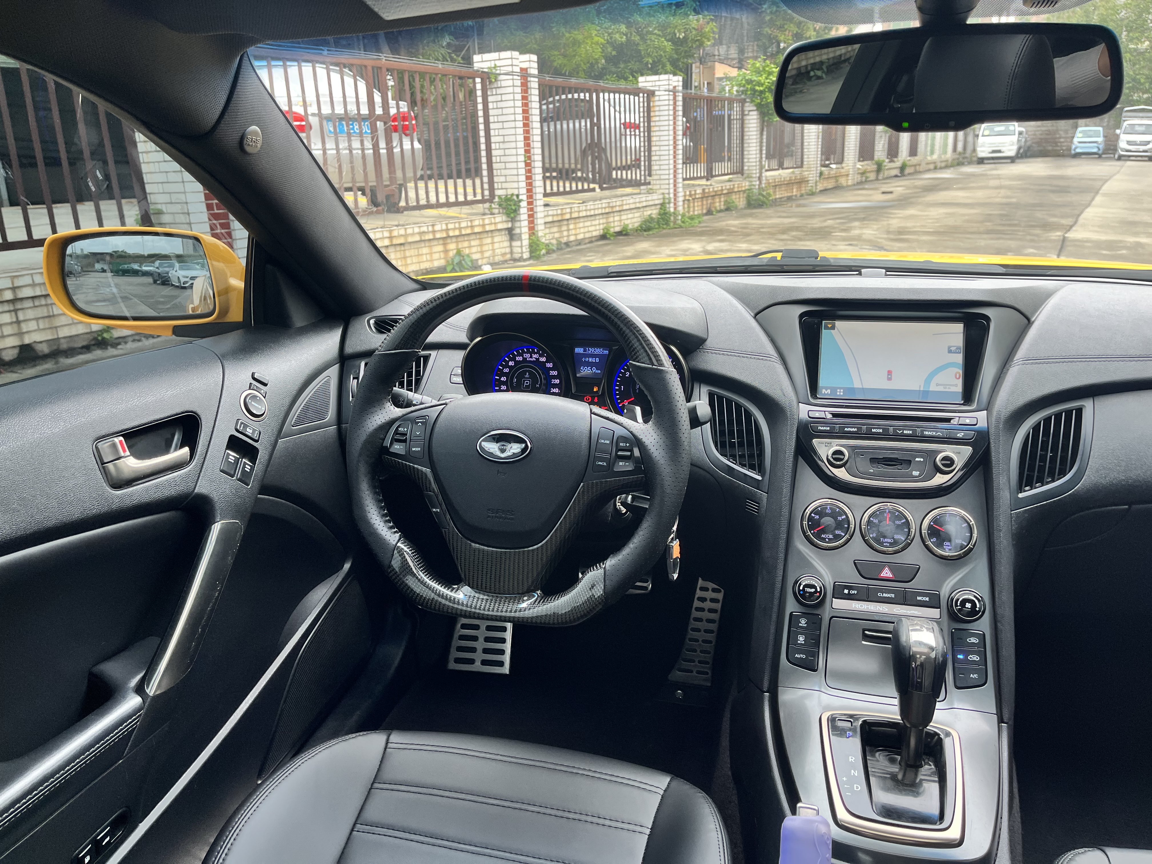 Hyundai Rohens 2013 #6 Hyundai Rohens 2013 car image #6