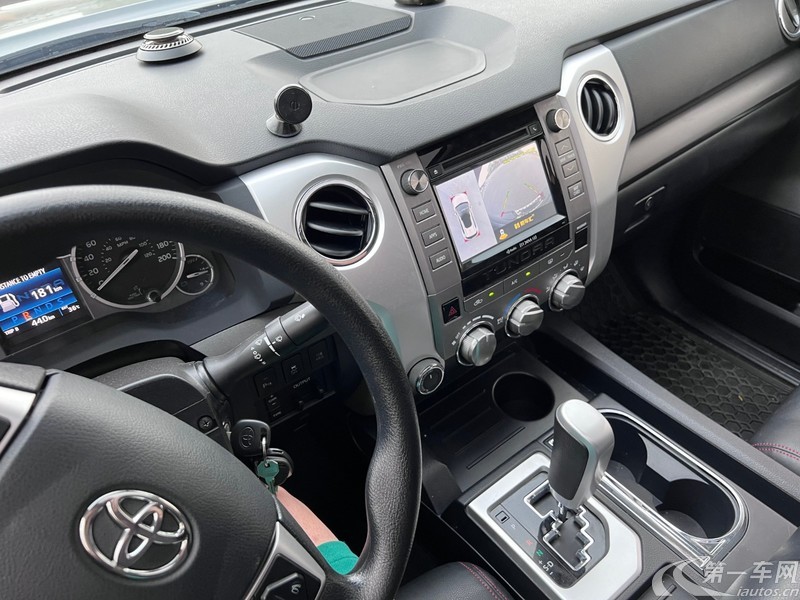 Toyota Tundra 2018 immagine di auto #6