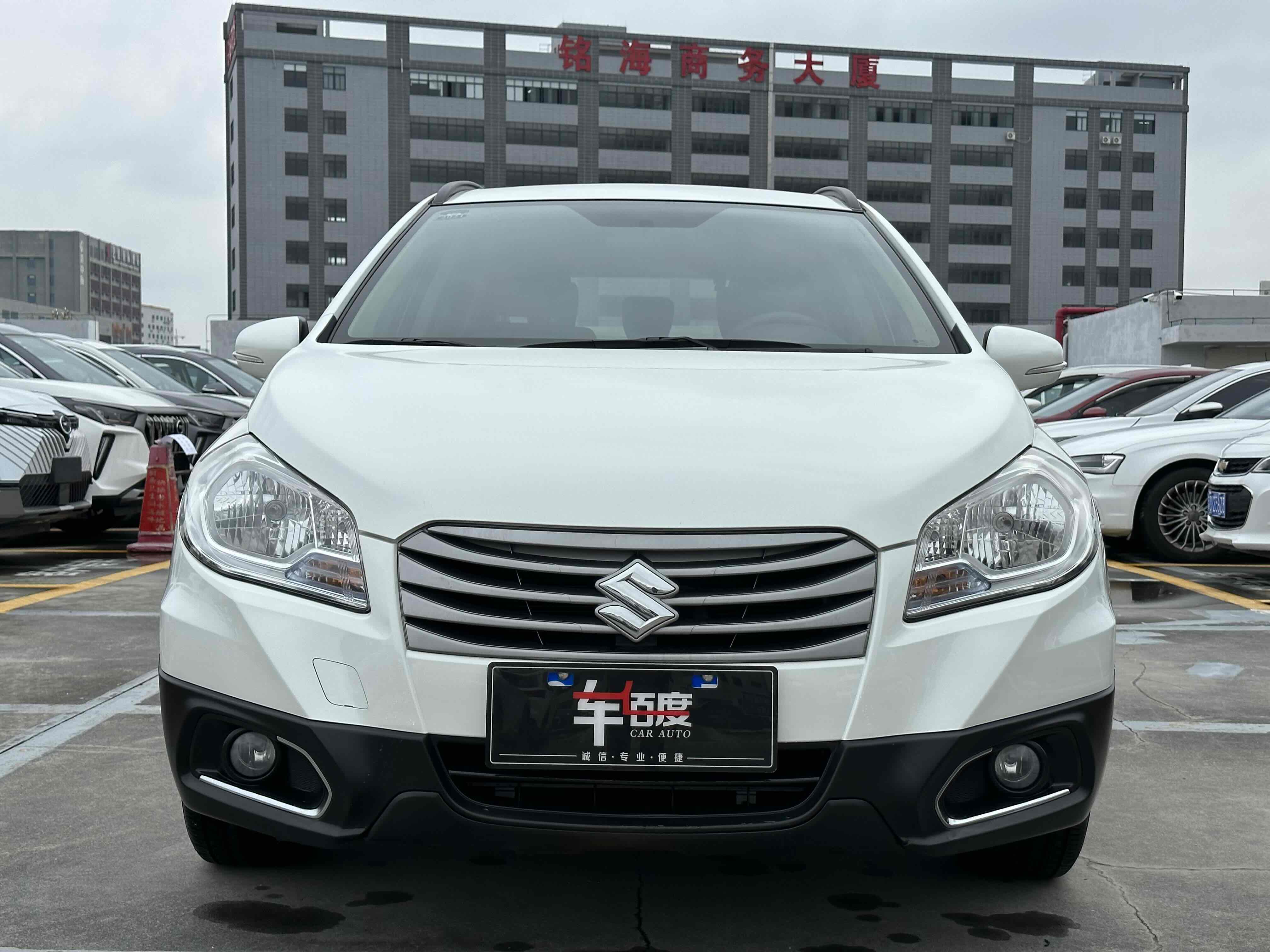 Suzuki S-Cross 2014 immagine di auto #6