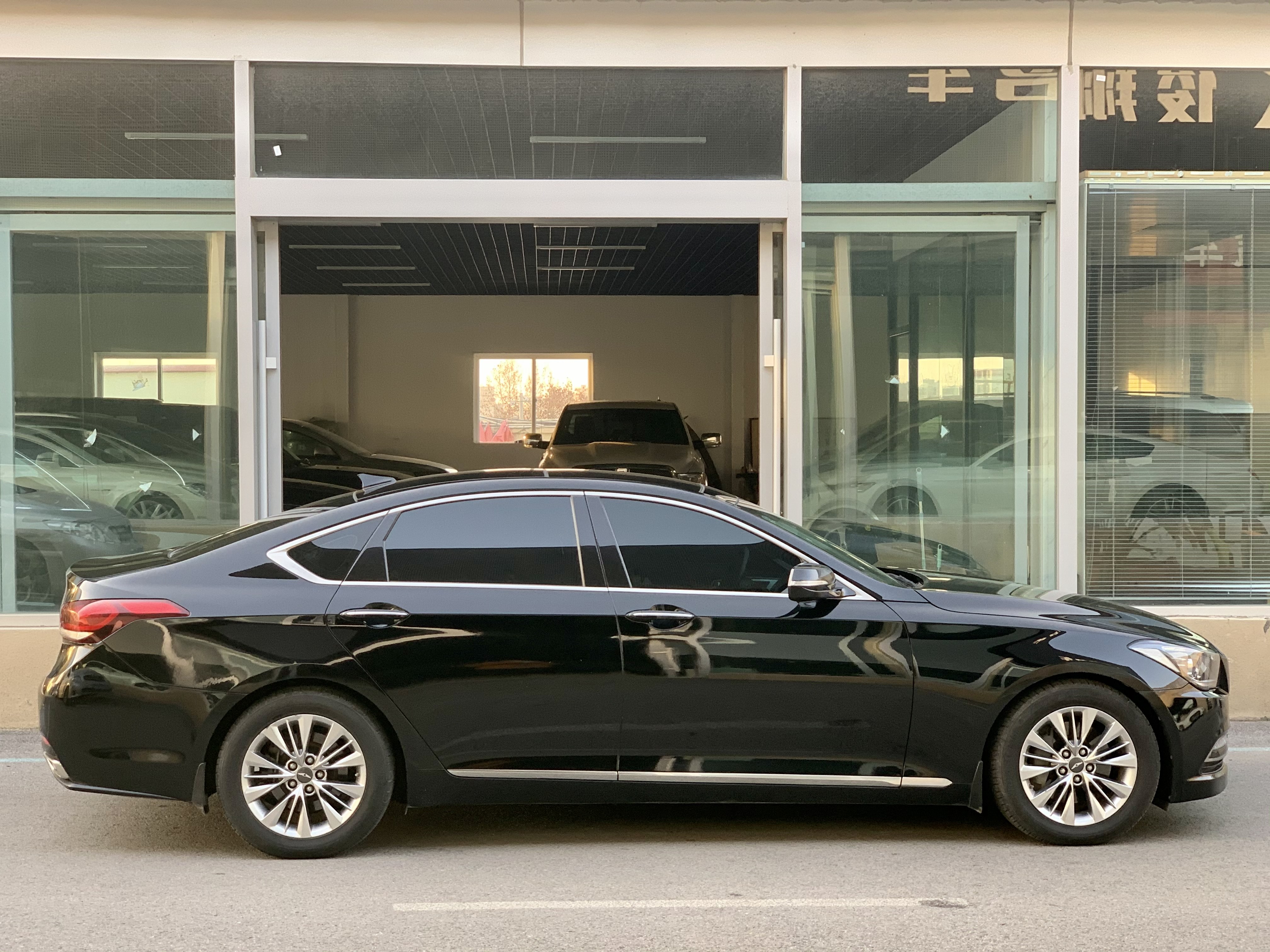 Hyundai Genesis 2015 #6 Hyundai Genesis 2015 immagine di auto #6