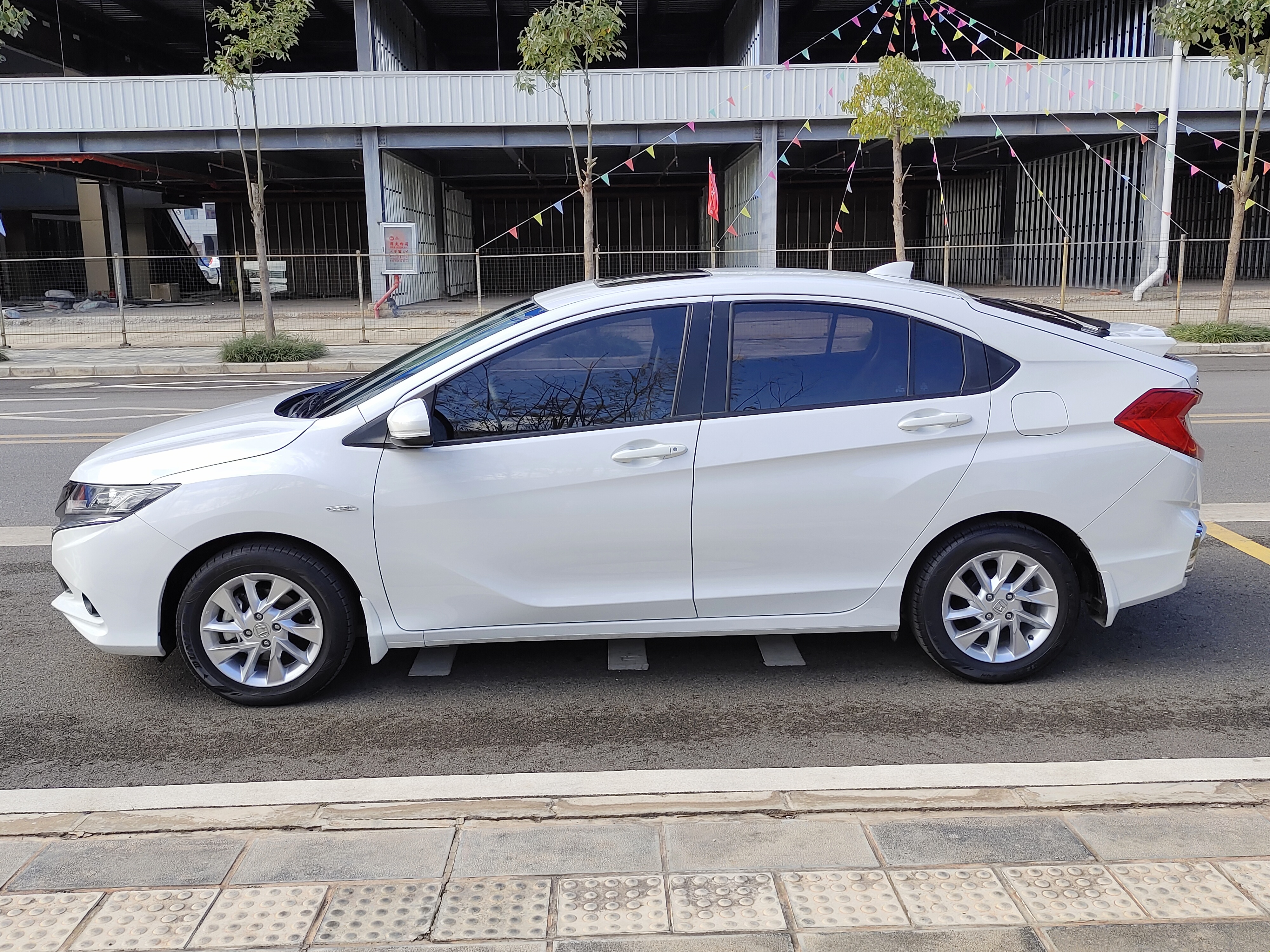 Honda Gienia 2018 car image #6