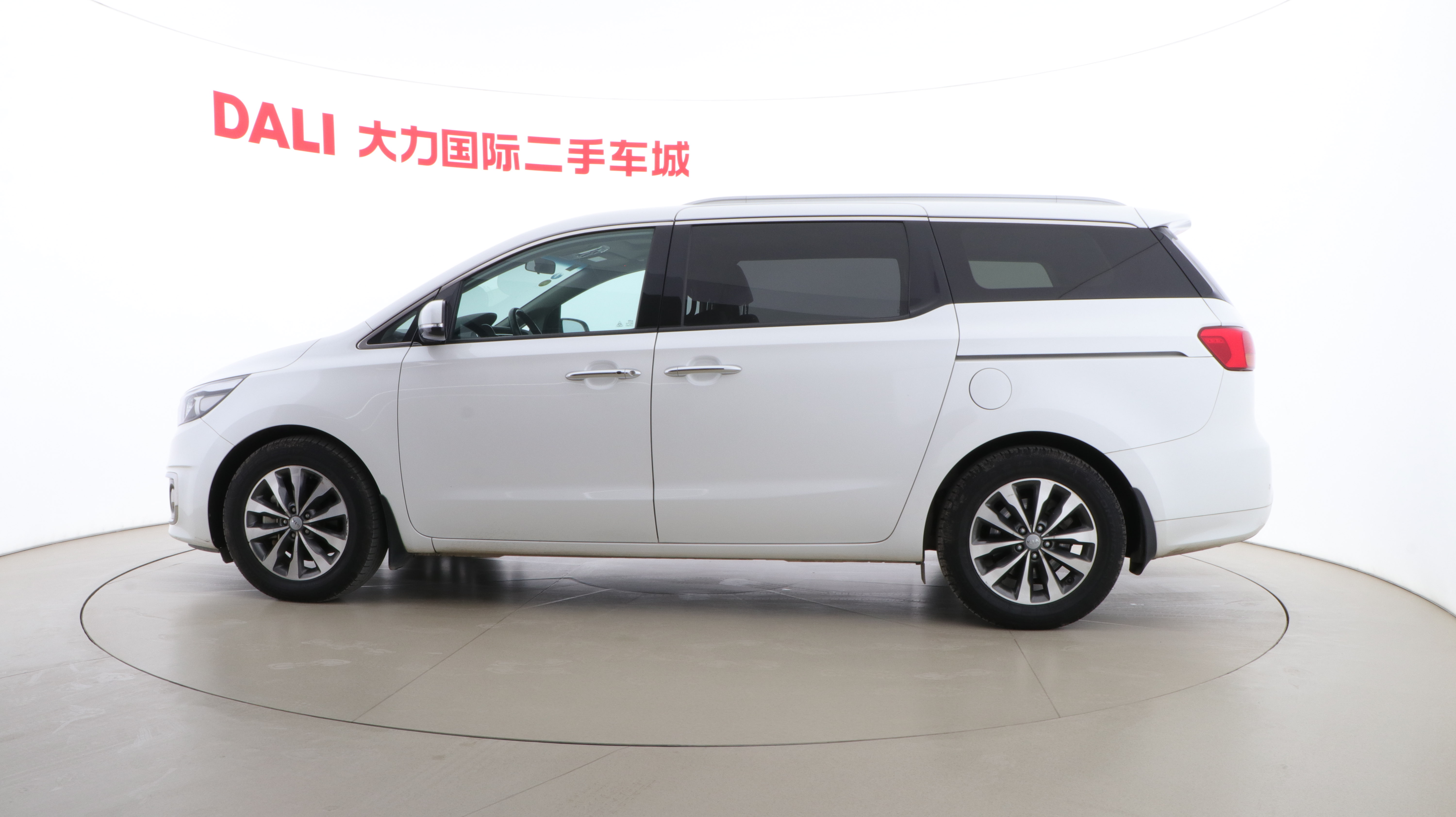 起亚 嘉华 2017 汽车图片 #6