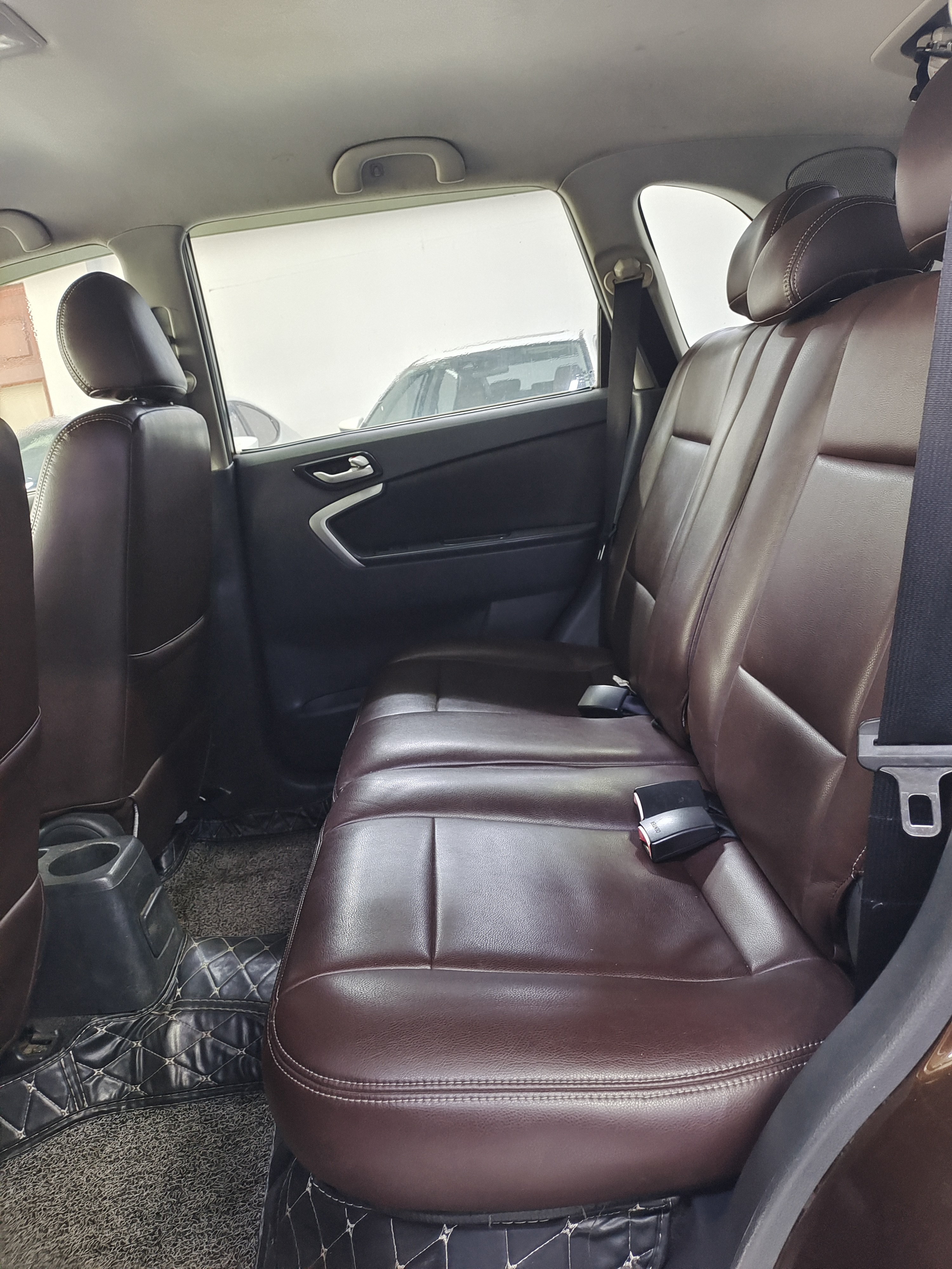 Suzuki Liana A6 2015 immagine di auto #6