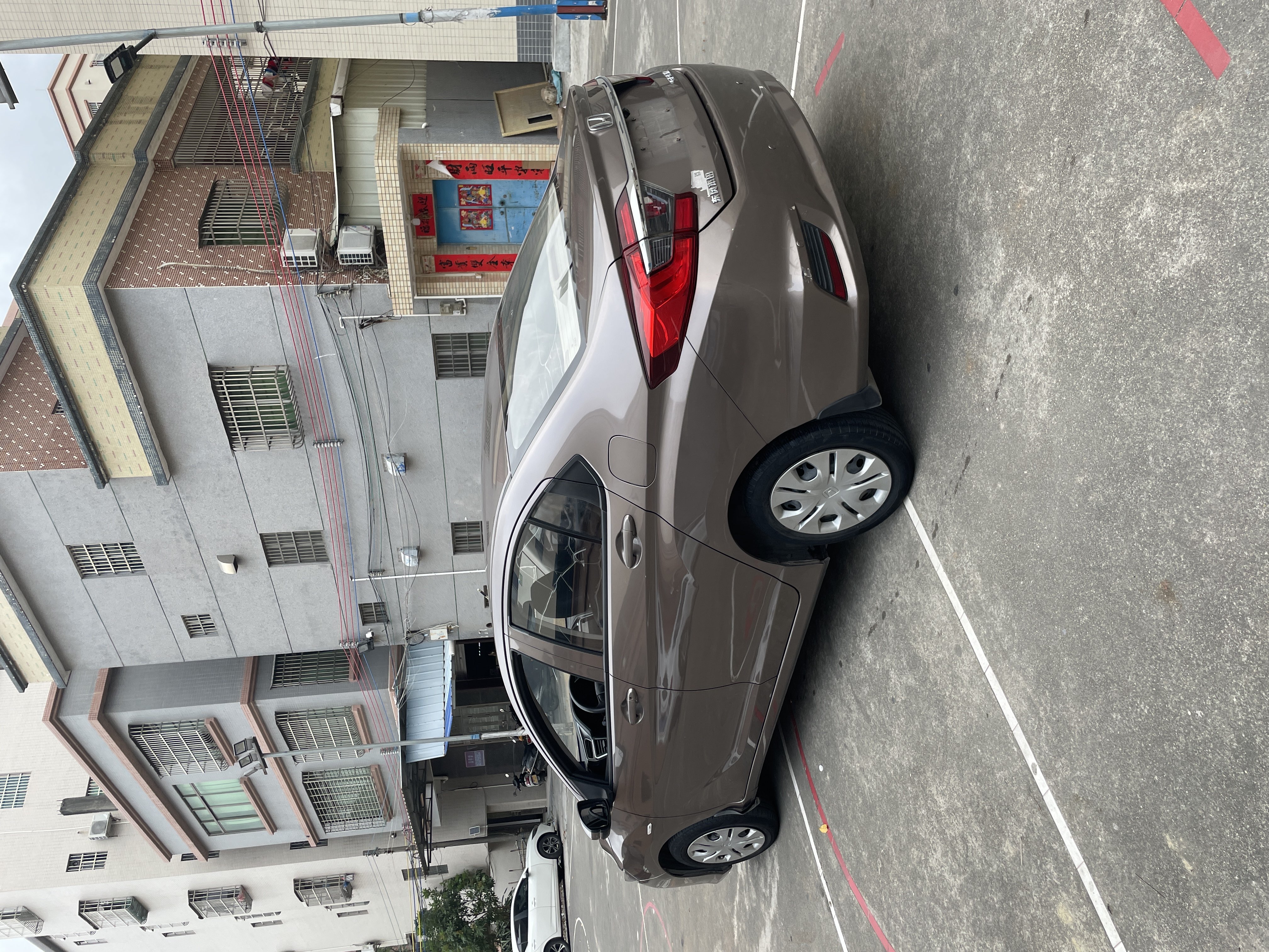 Honda Greiz 2018 #6 Honda Greiz 2018 car image #6