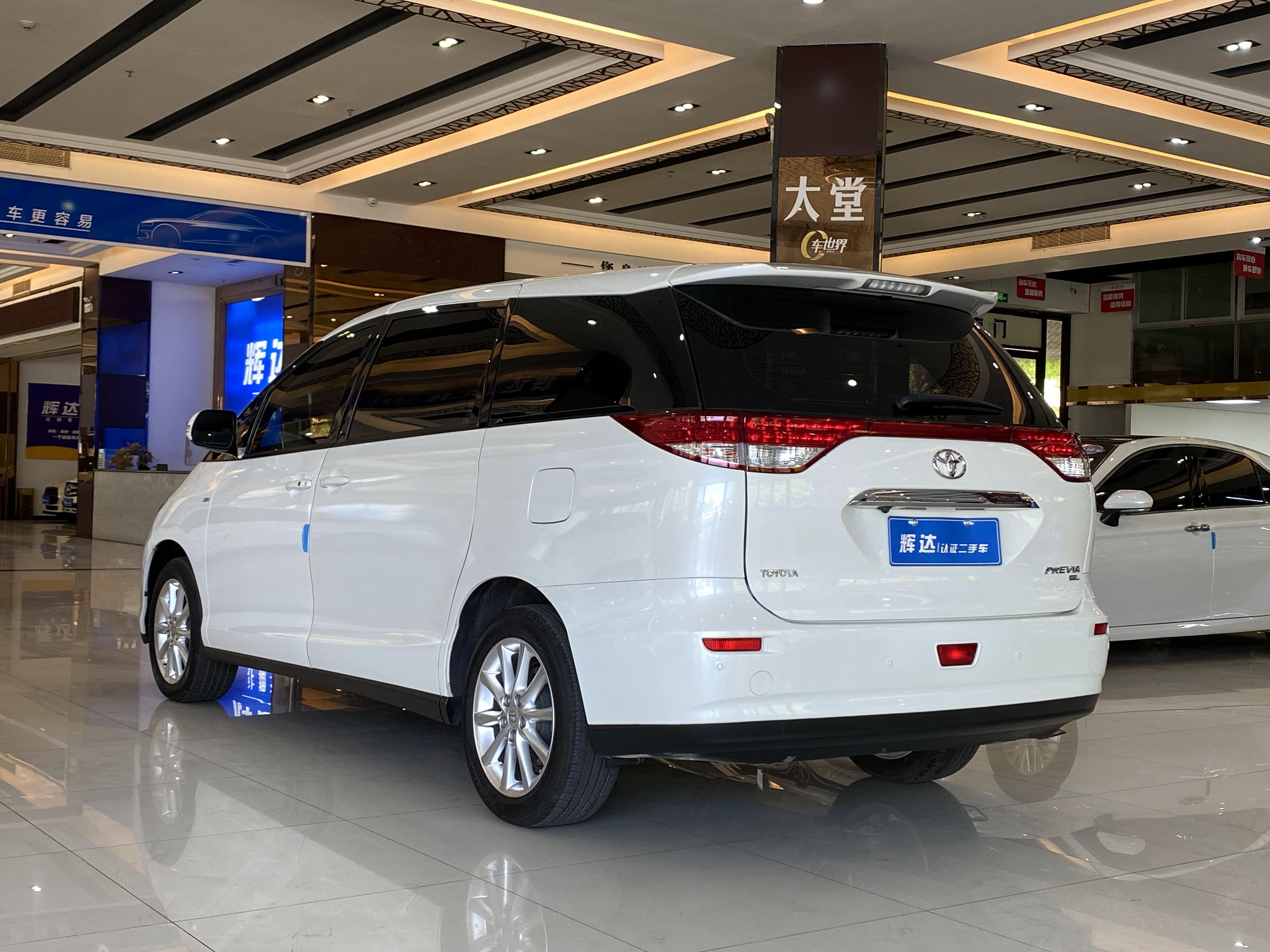 Toyota Previa 2017 #6 Toyota Previa 2017 car image #6