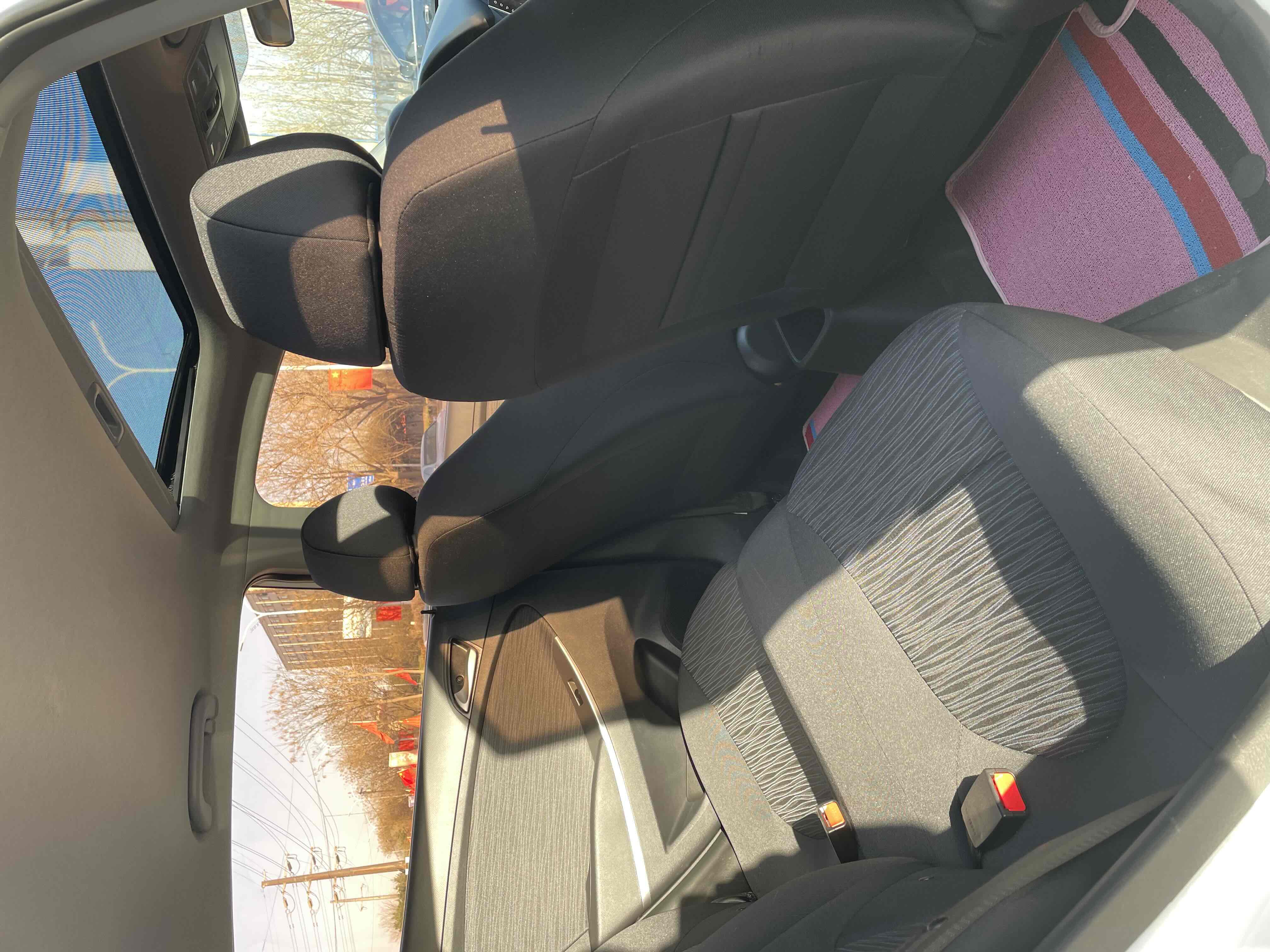 Hyundai Reina Hatchback 2016 imagem de carro #6