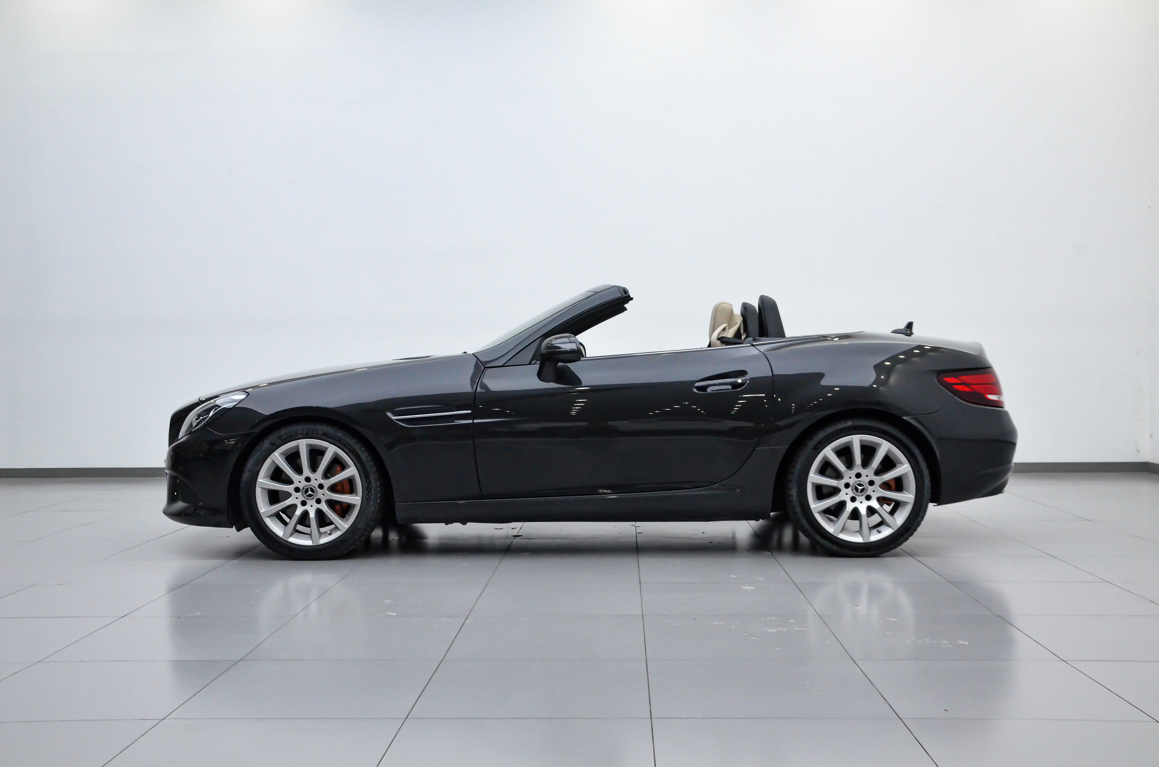 Mercedes-Benz SLC Class 2019 car image #6