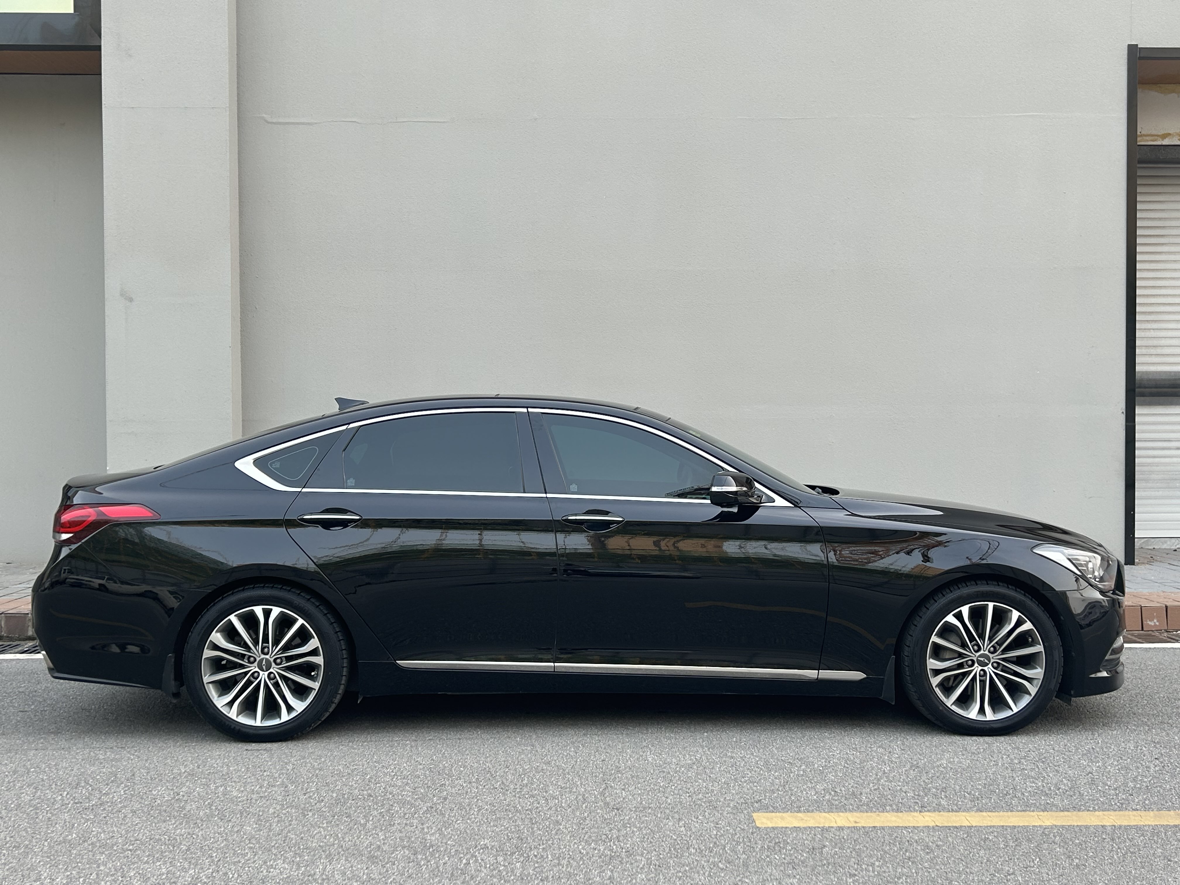 Hyundai Genesis 2015 immagine di auto #6