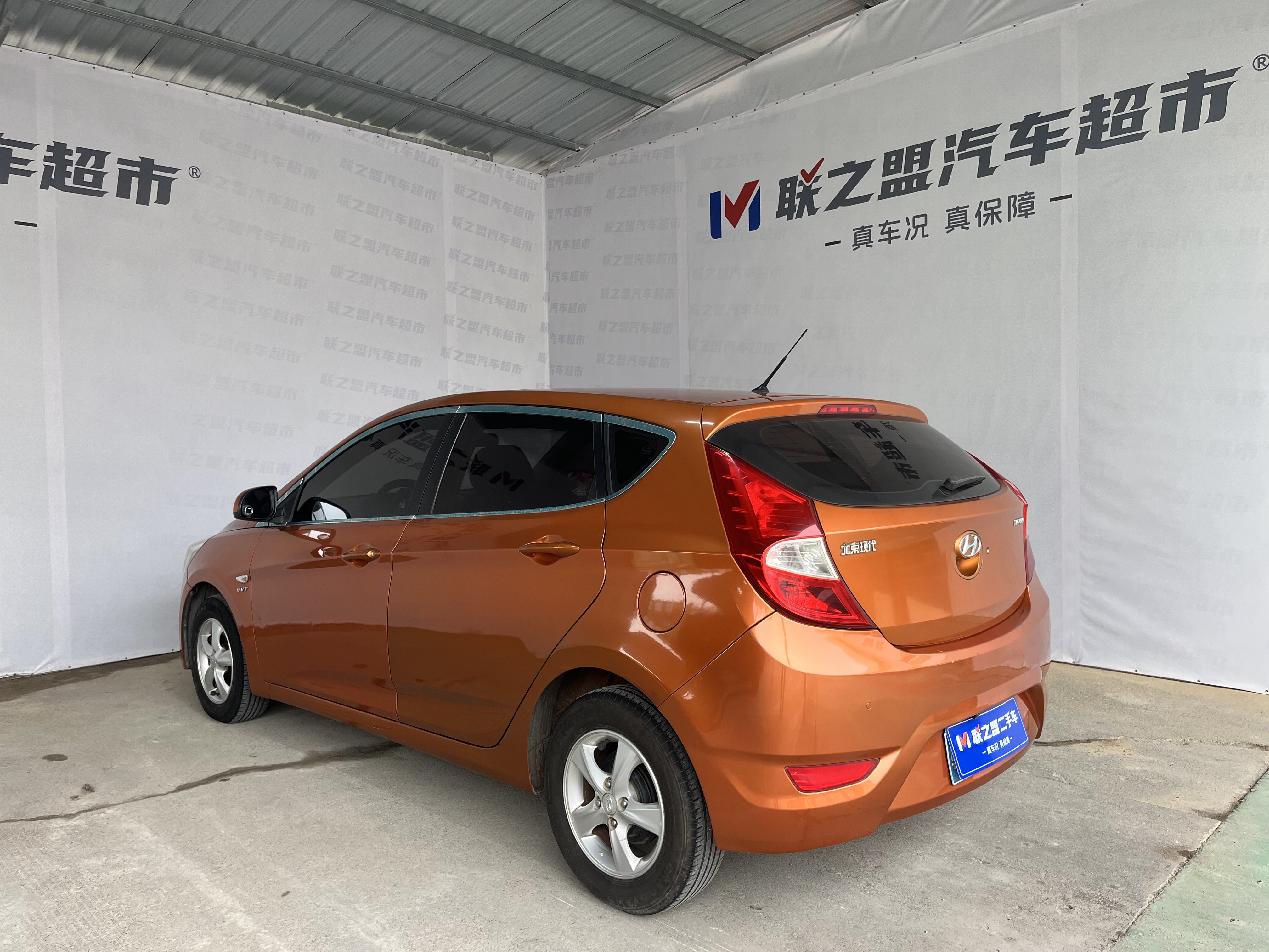 Hyundai Reina Hatchback 2014 car image #6