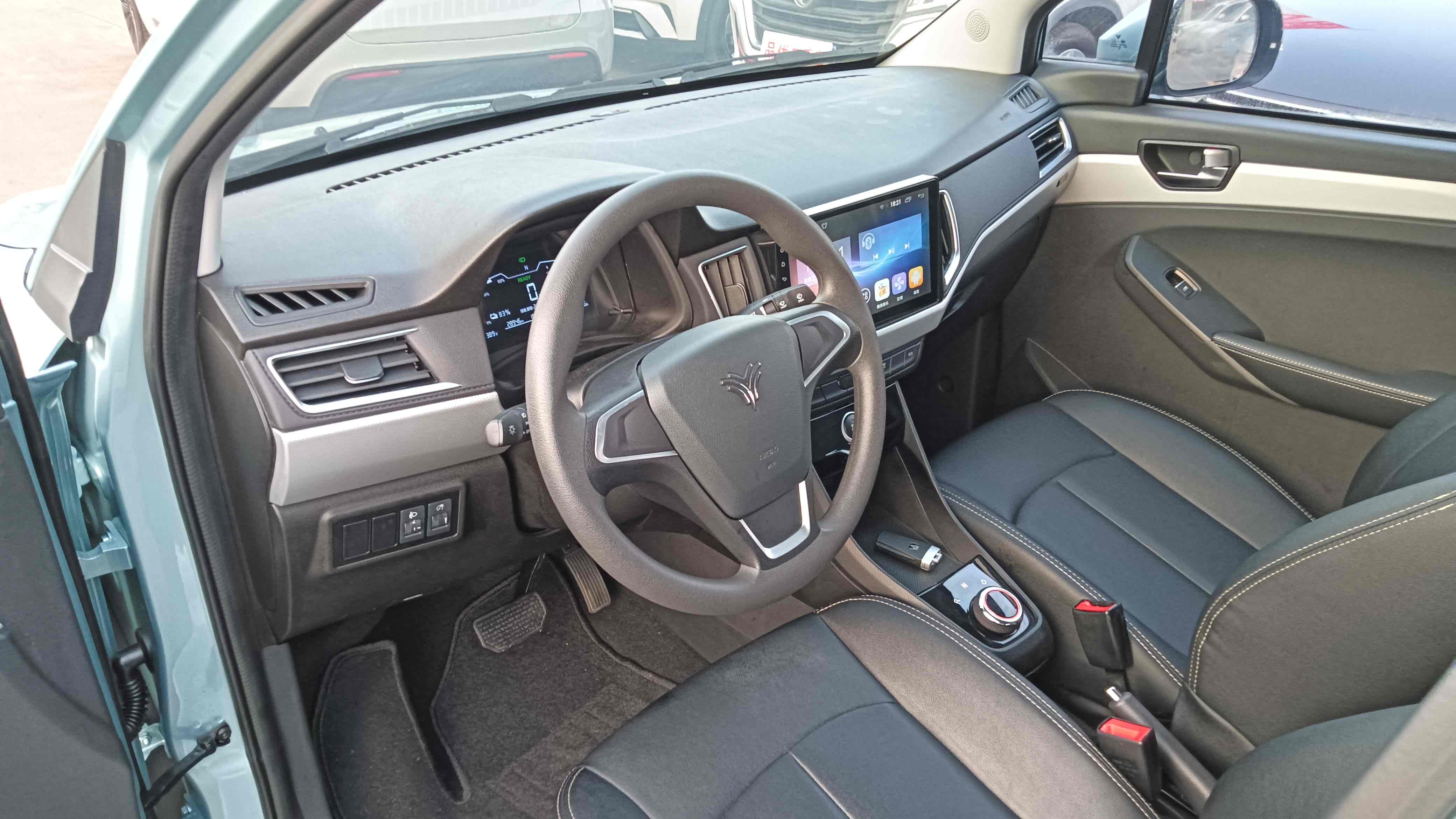 哪吒汽车 哪吒N01 2021 汽车图片 #6