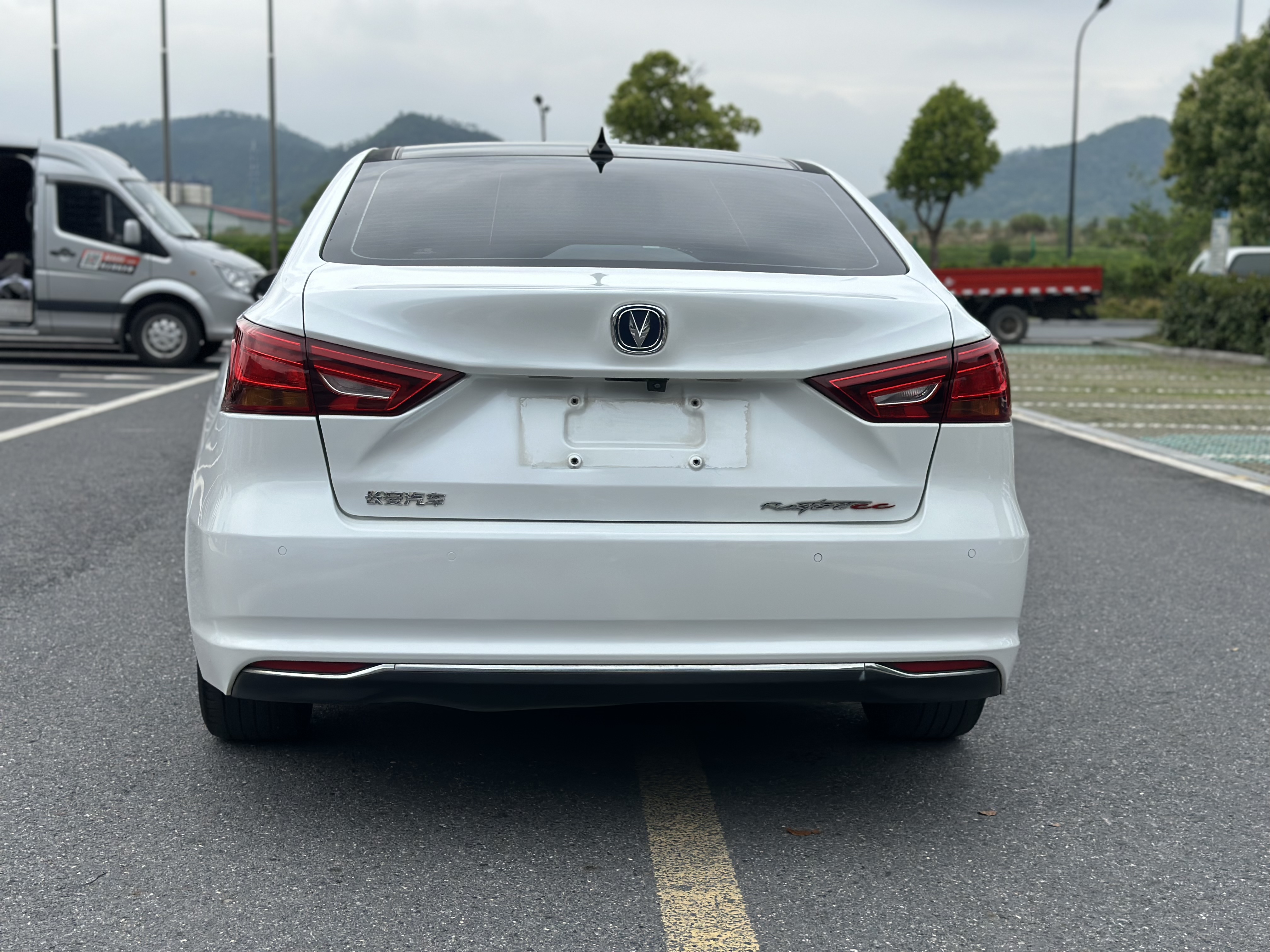 Changan Raeton 2018 #6 Changan Raeton 2018 car image #6