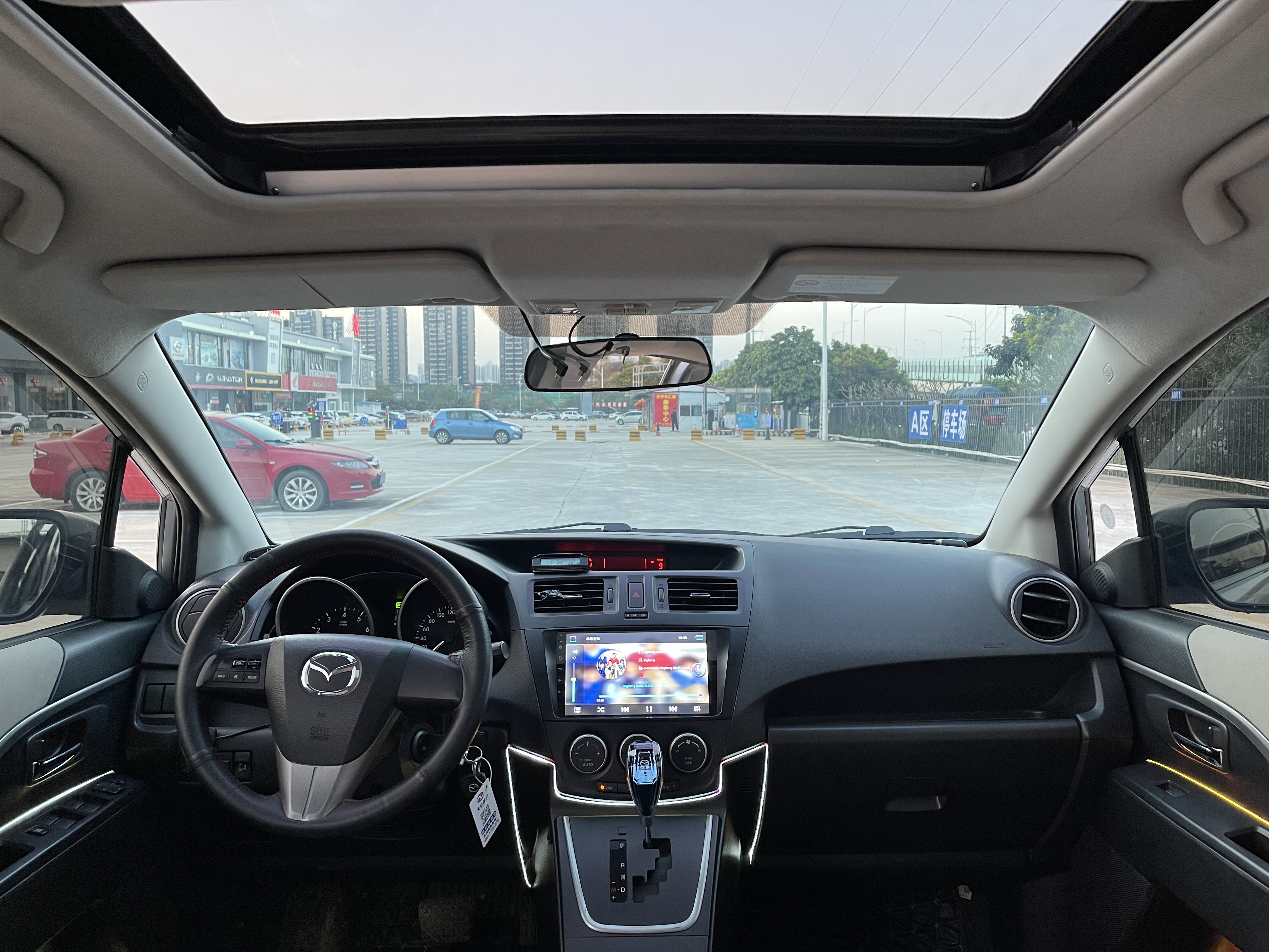 Mazda 5 2013 image de voiture #6