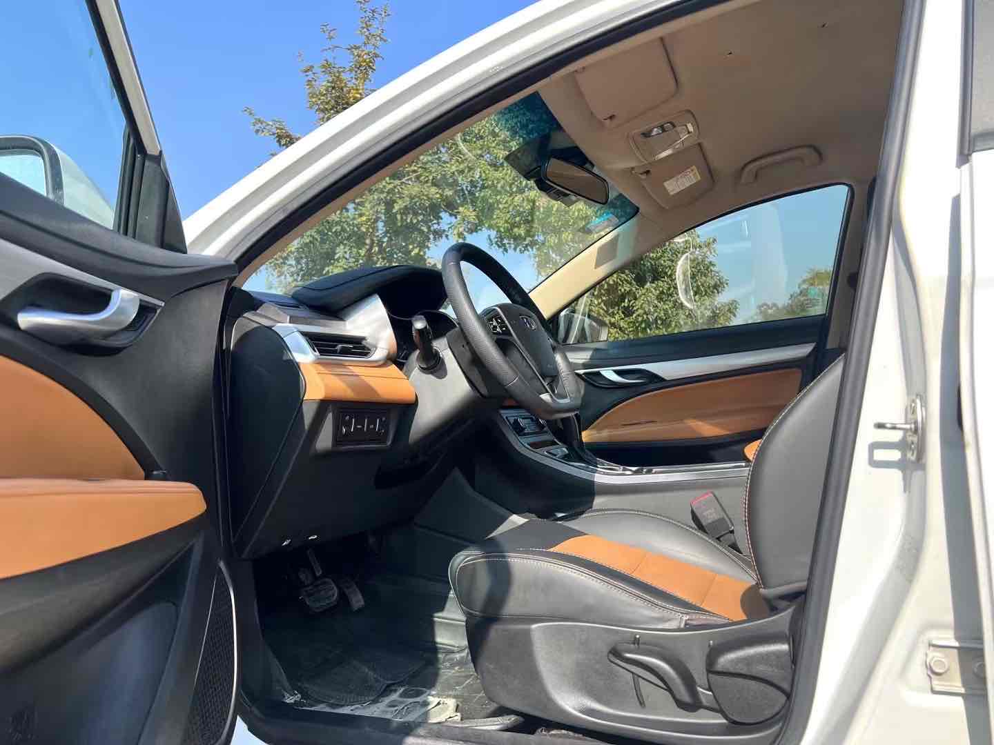 GEELY Vision S1 2018 car image #6