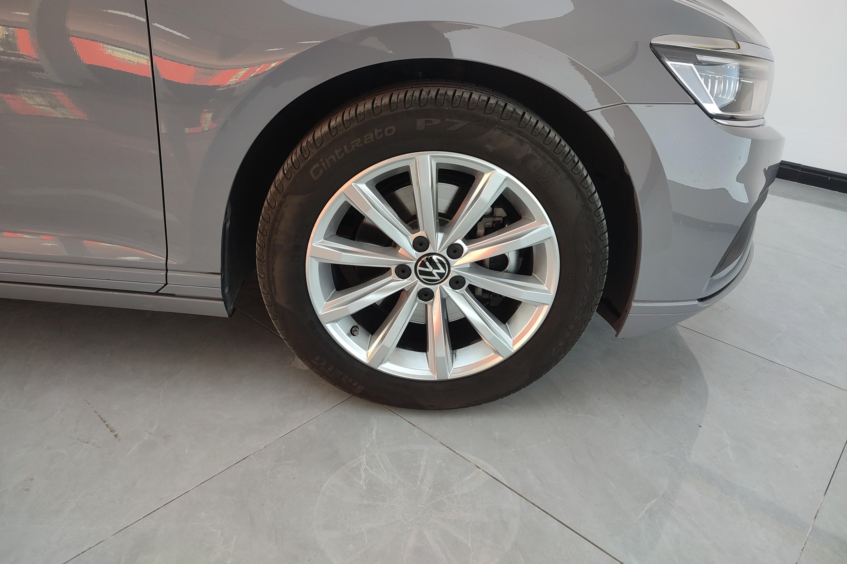 Volkswagen Passat Variant 2022 immagine di auto #6