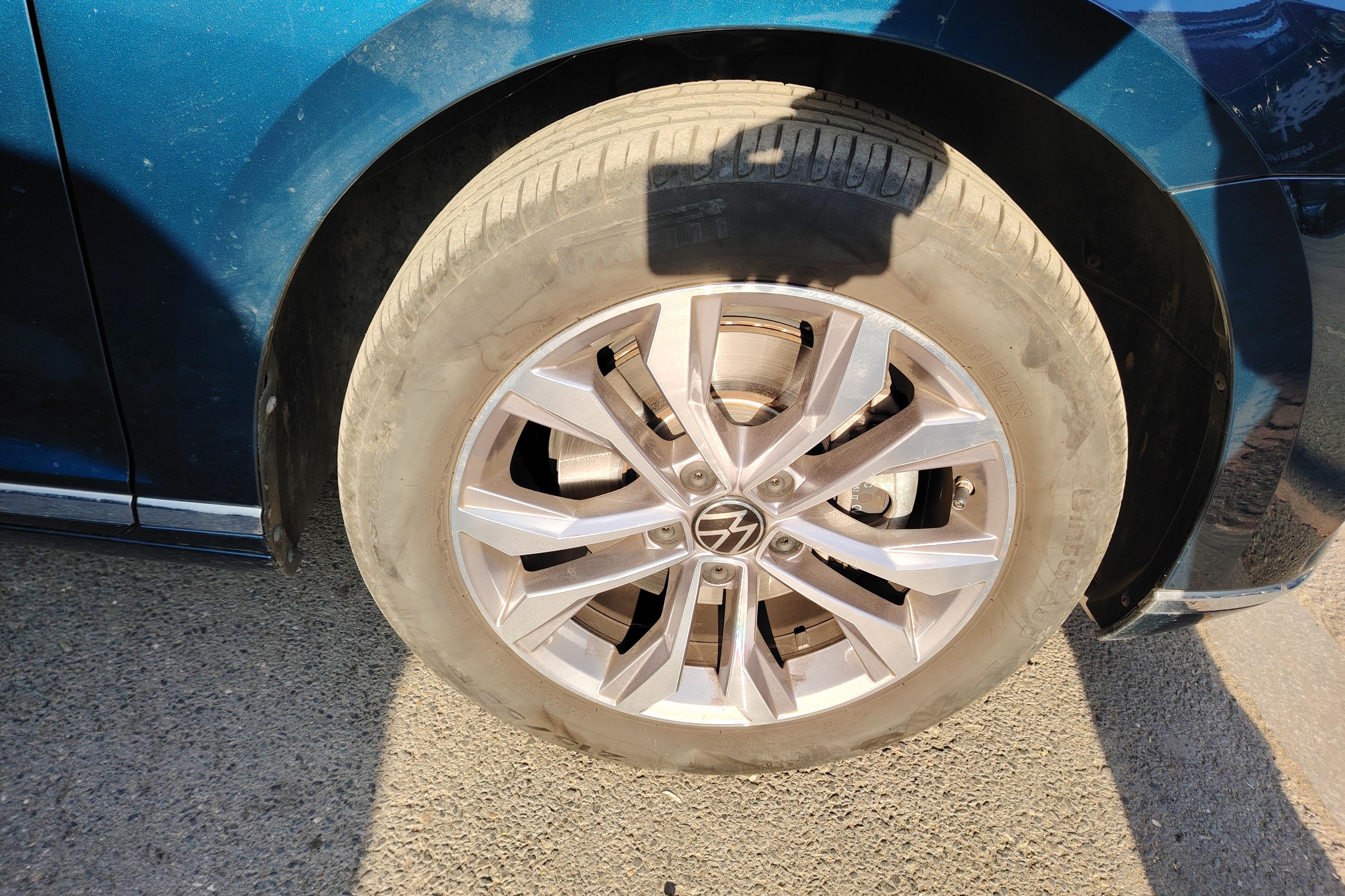 Volkswagen Passat Variant 2022 immagine di auto #6