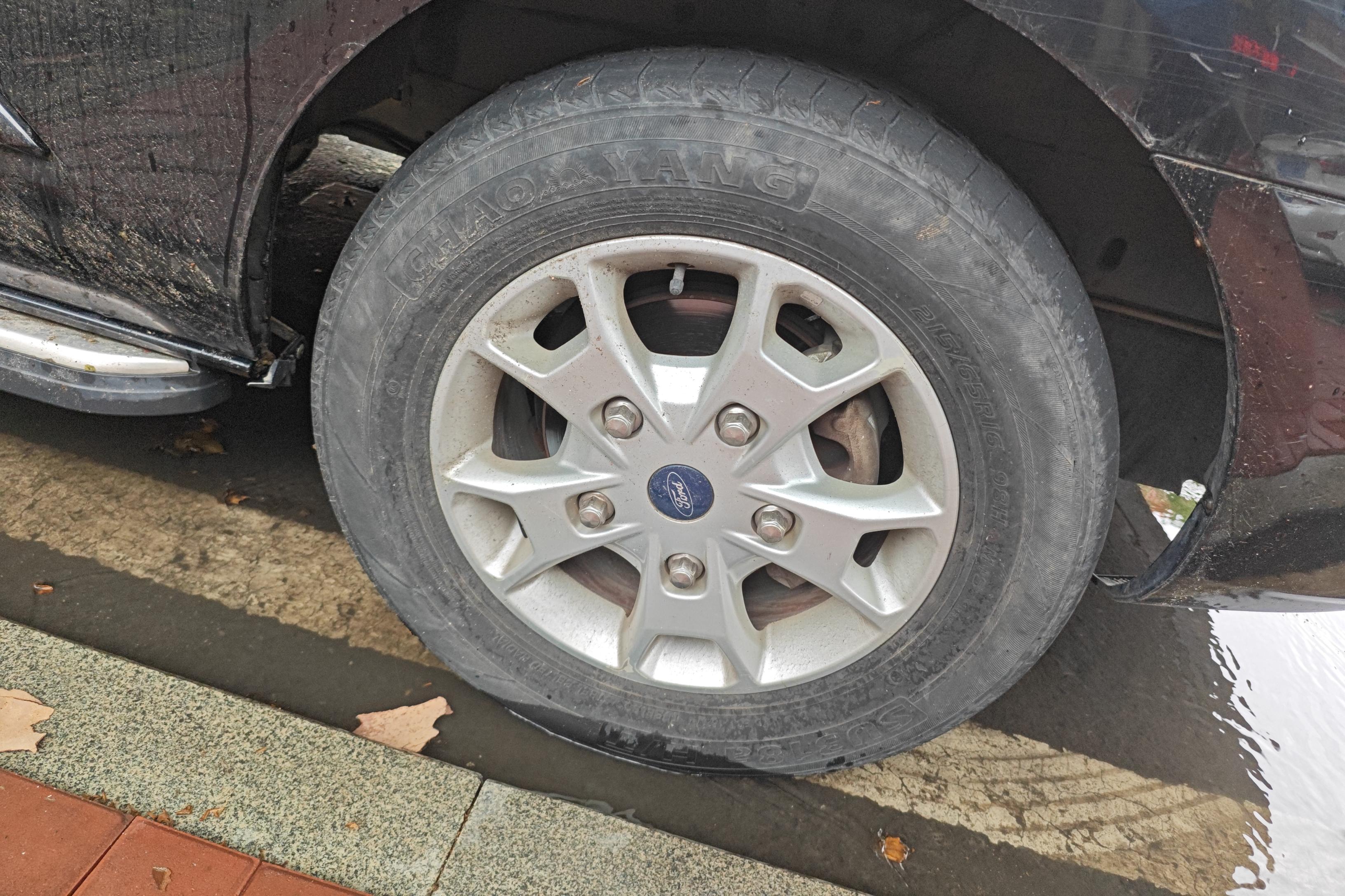 Ford Tourneo 2016 immagine di auto #6