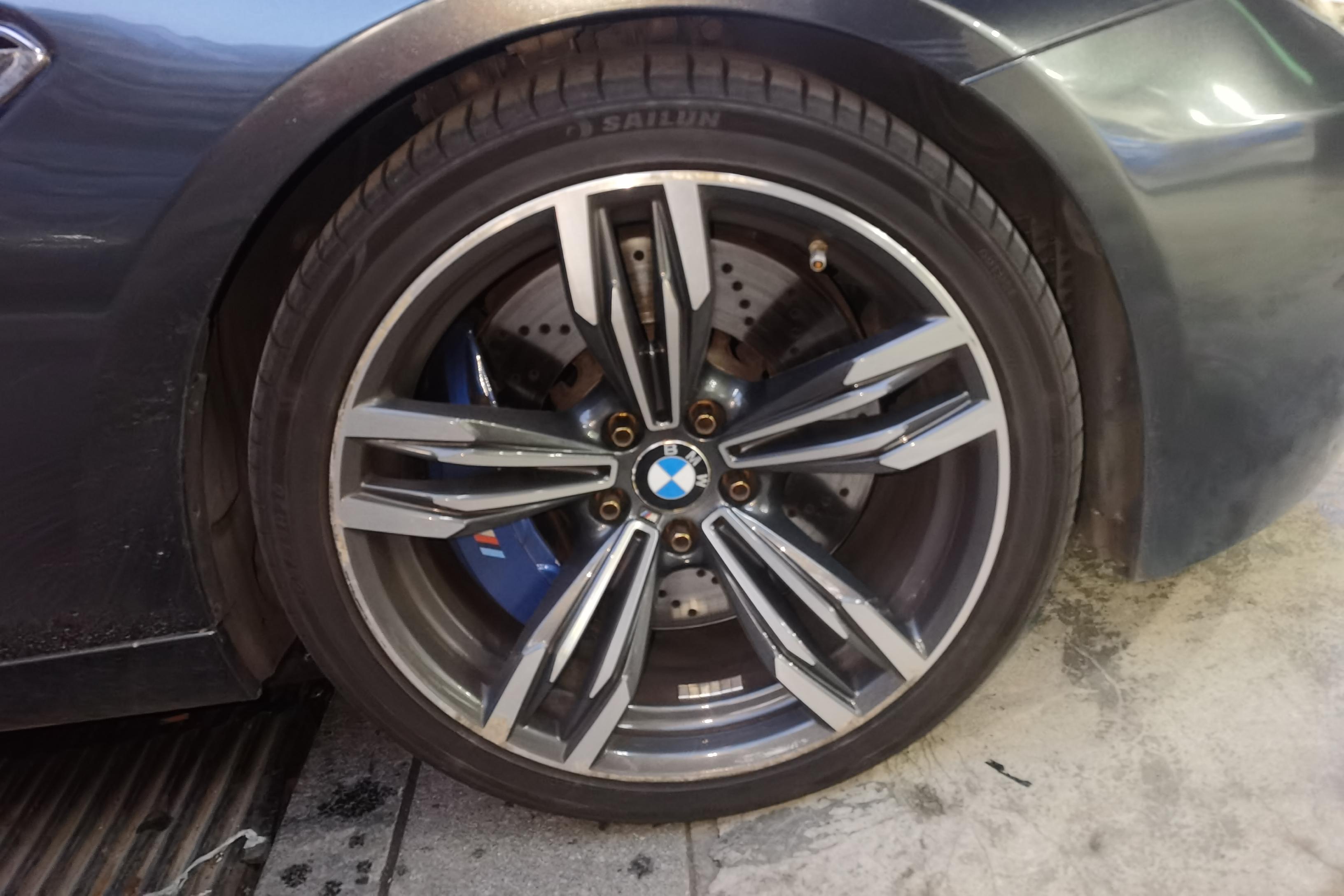 BMW M6 2014 изображение автомобиля #6