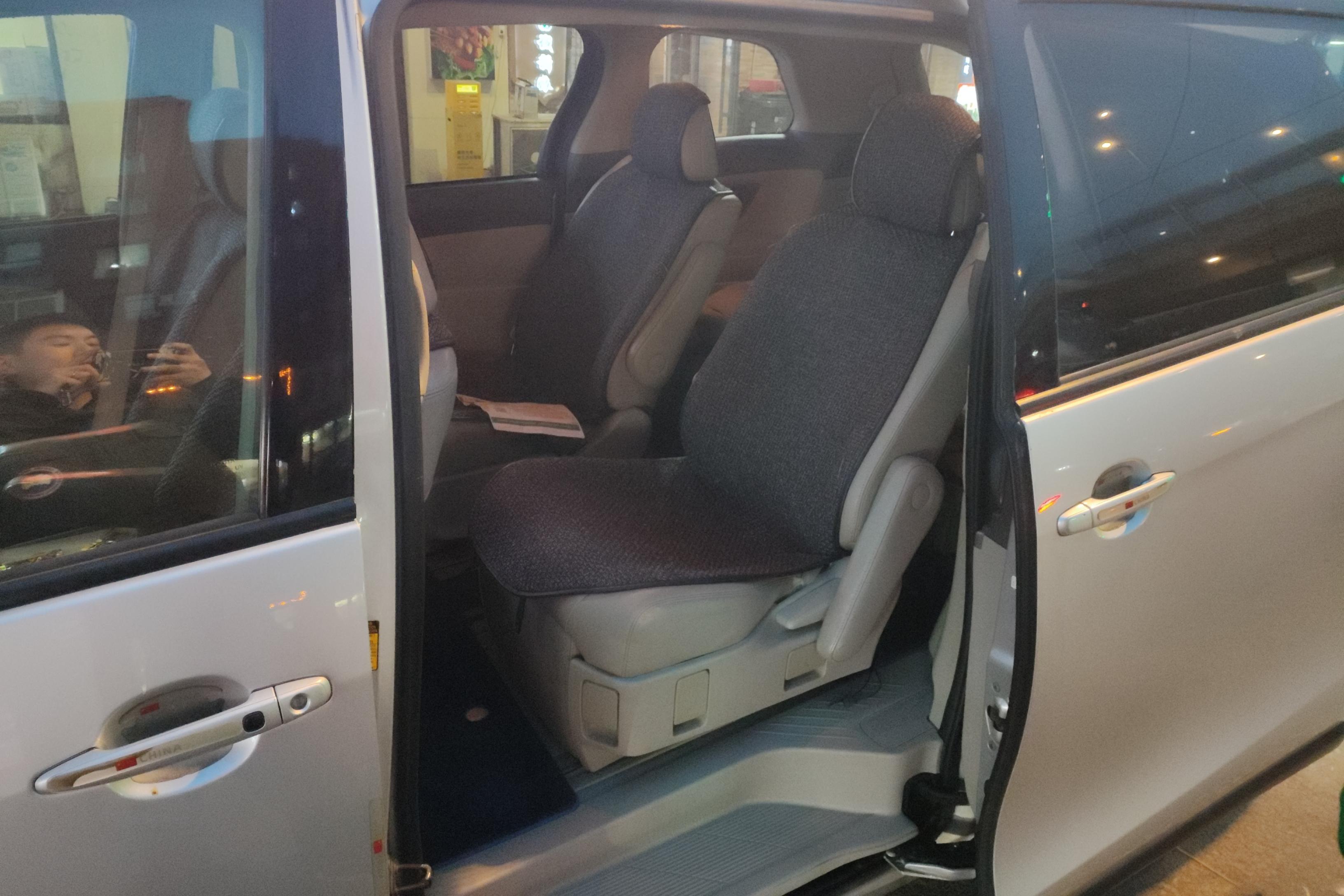 Toyota Previa 2009 #6 Toyota Previa 2009 car image #6