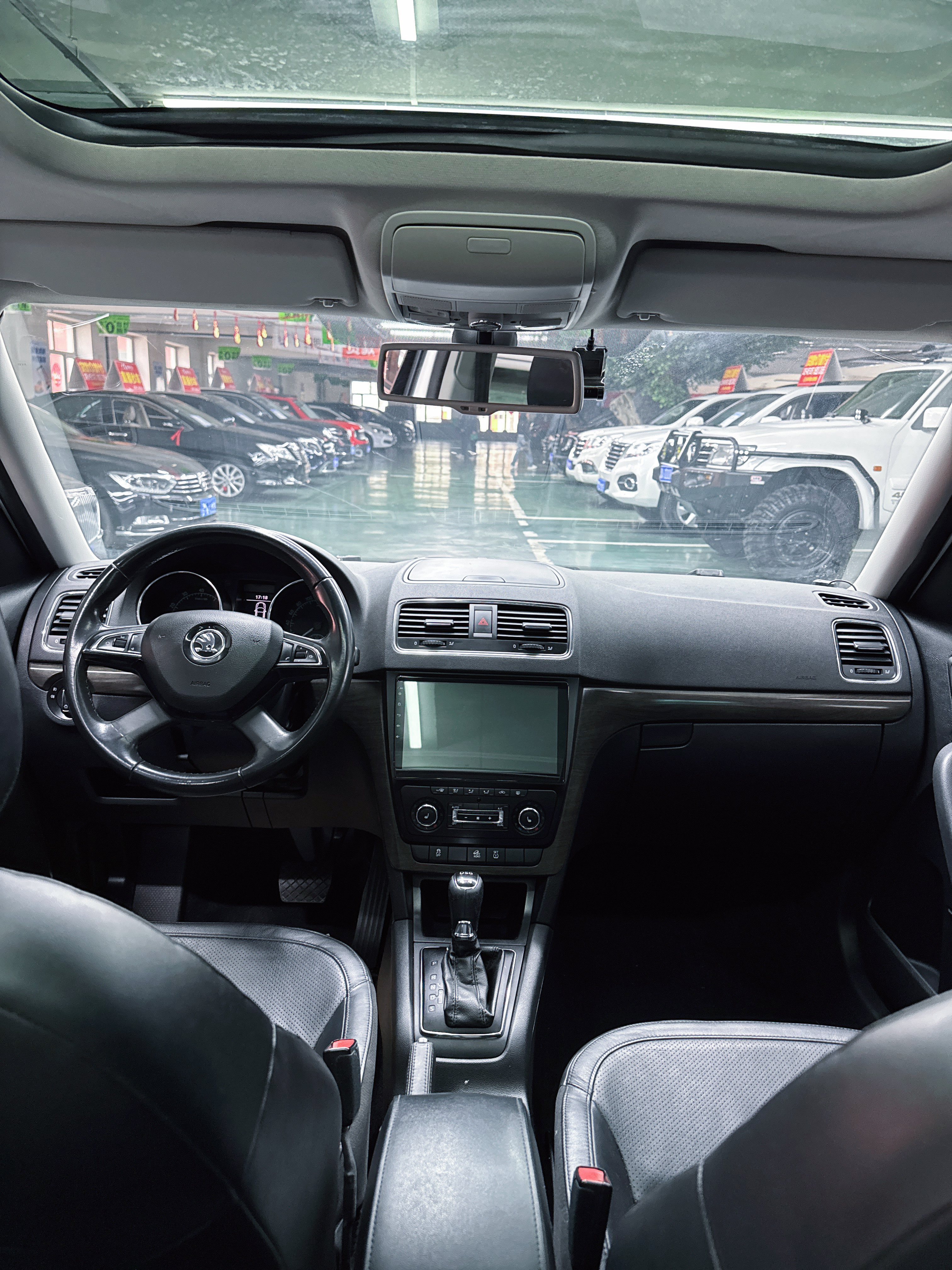 Skoda Yeti 2014 car image #6