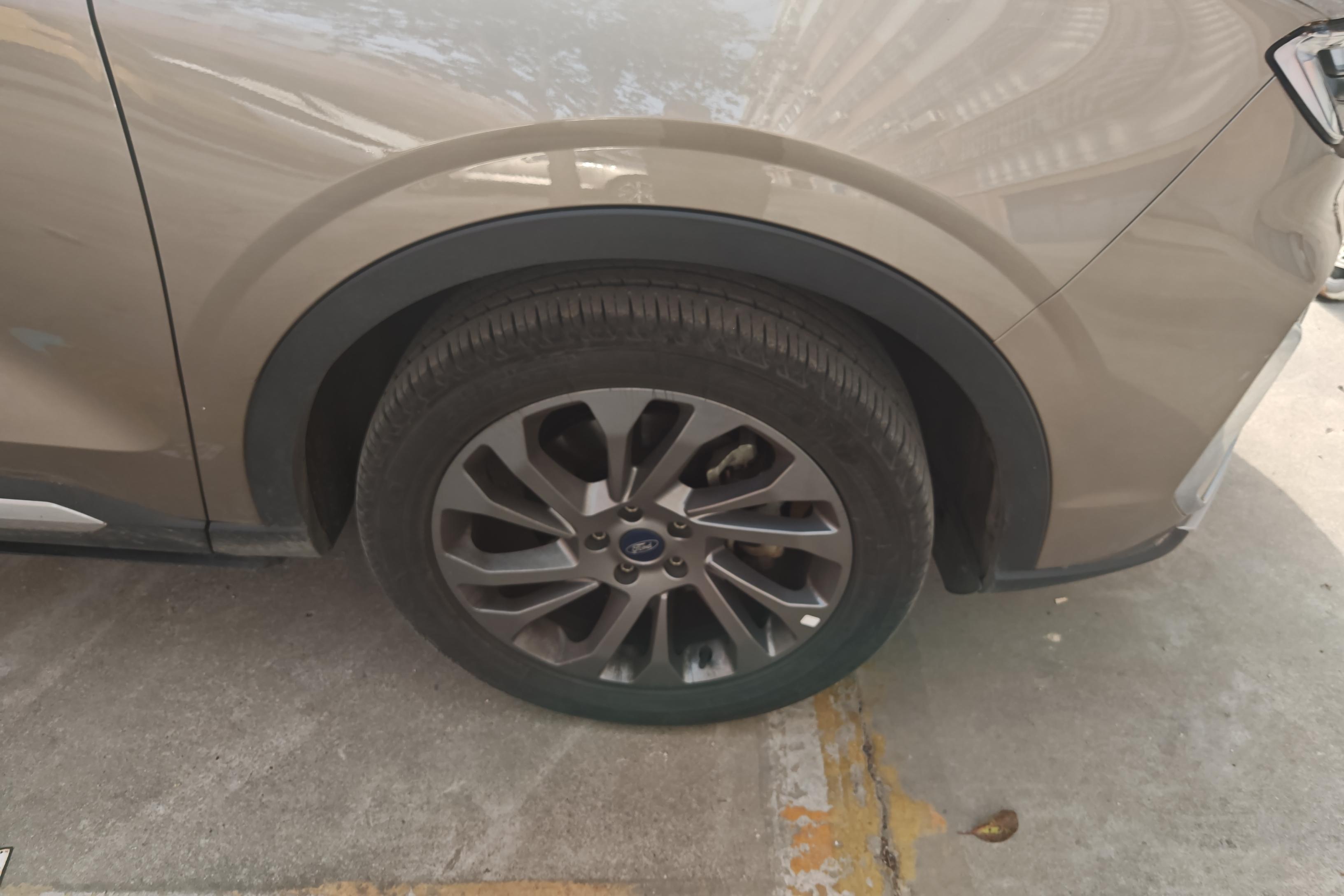 Ford Equator 2022 car image #6