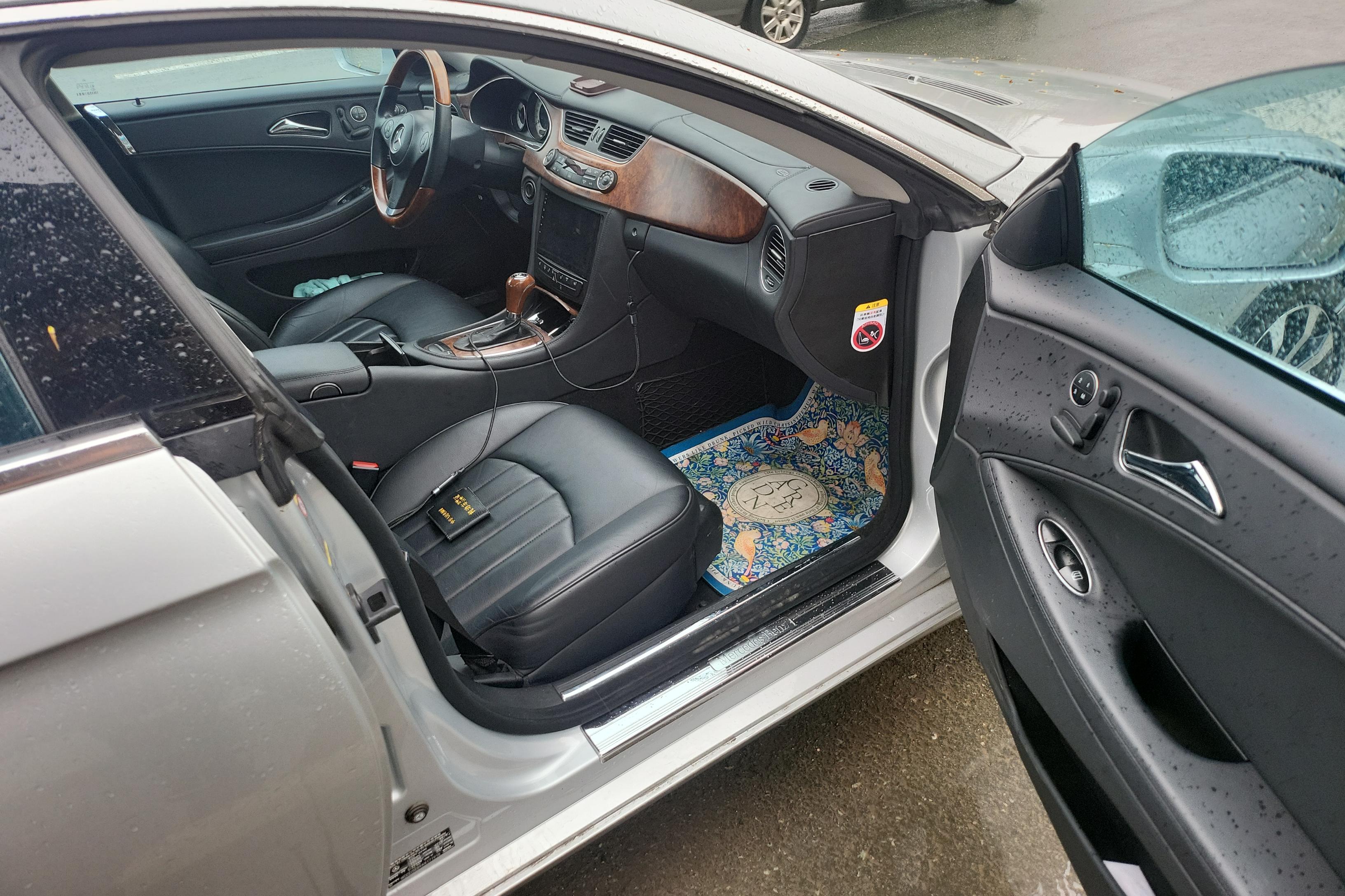 Mercedes-Benz CLS AMG 2010 #6 Mercedes-Benz CLS AMG 2010 car image #6