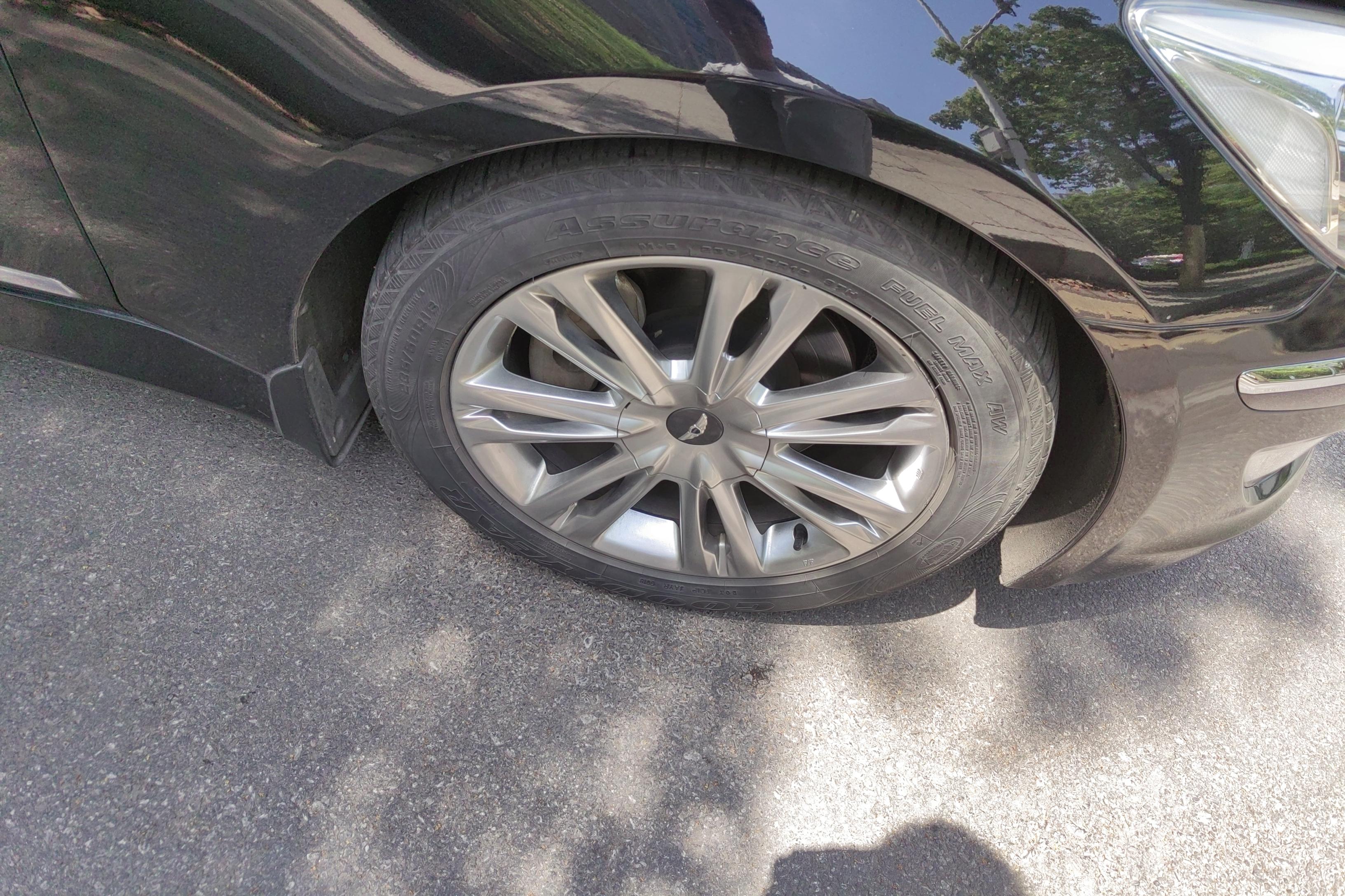 Hyundai Rohens 2014 car image #6