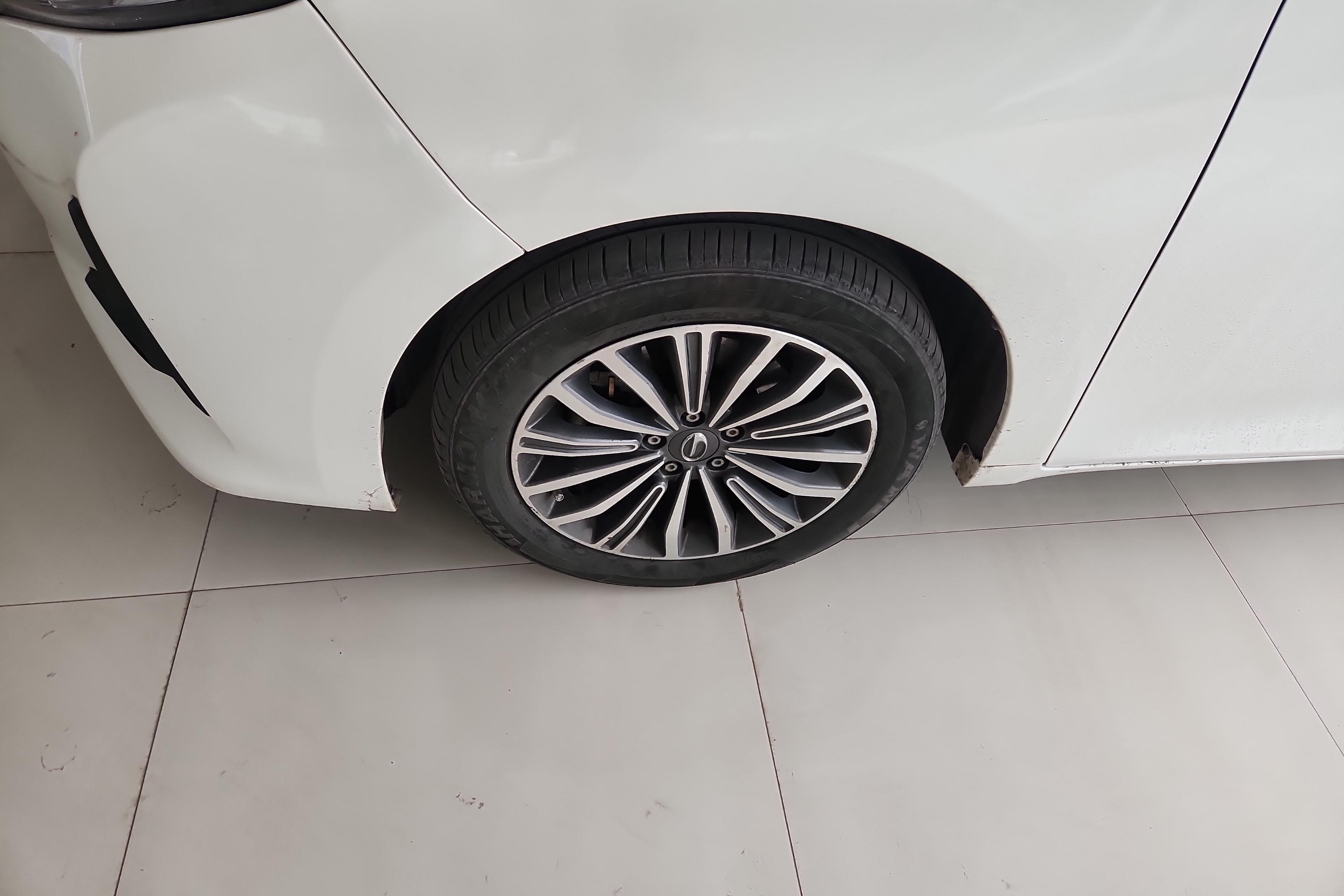 GAC Trumpchi M6 2020 immagine di auto #6