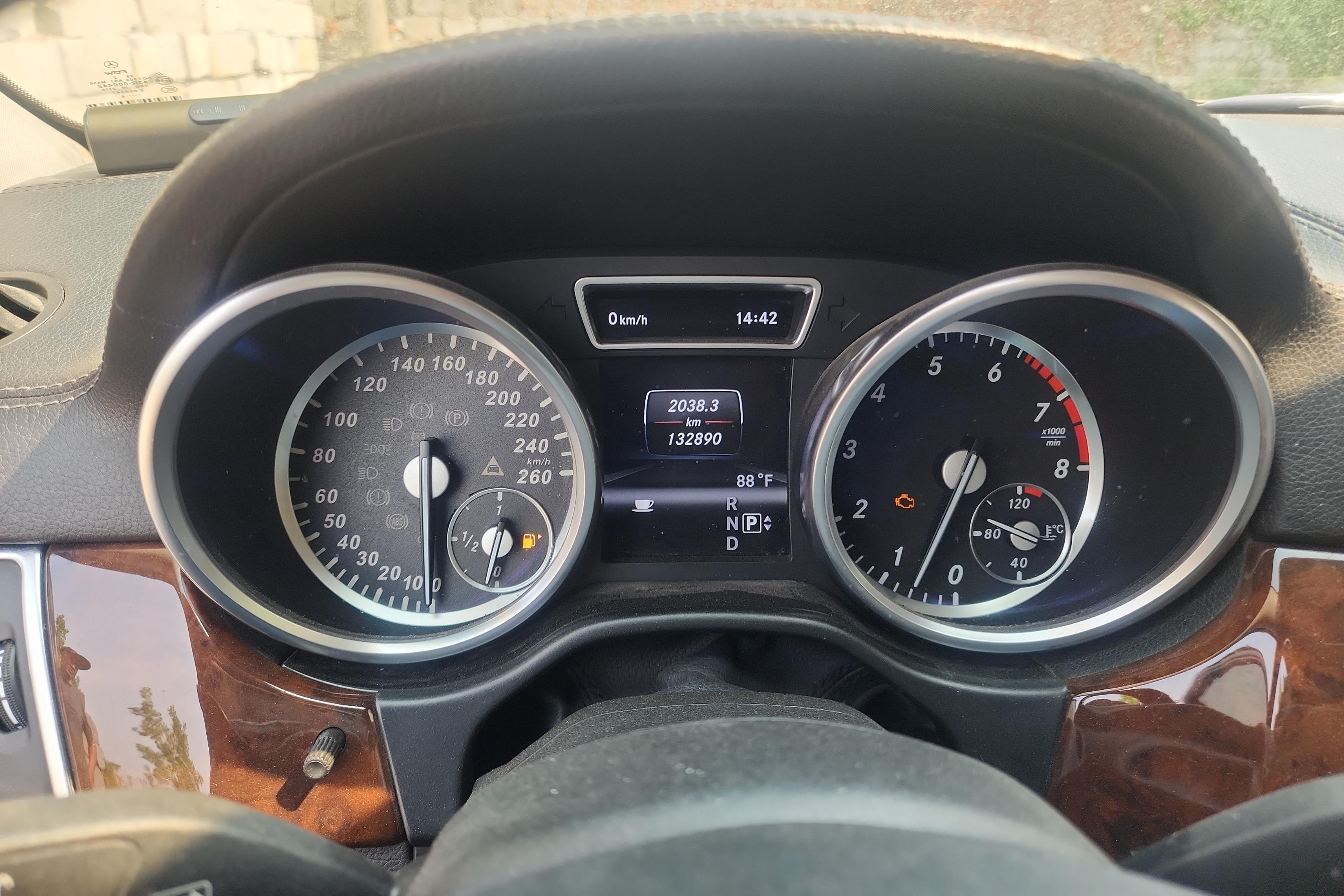 Mercedes-Benz GL Class 2014 #6 Mercedes-Benz GL Class 2014 car image #6