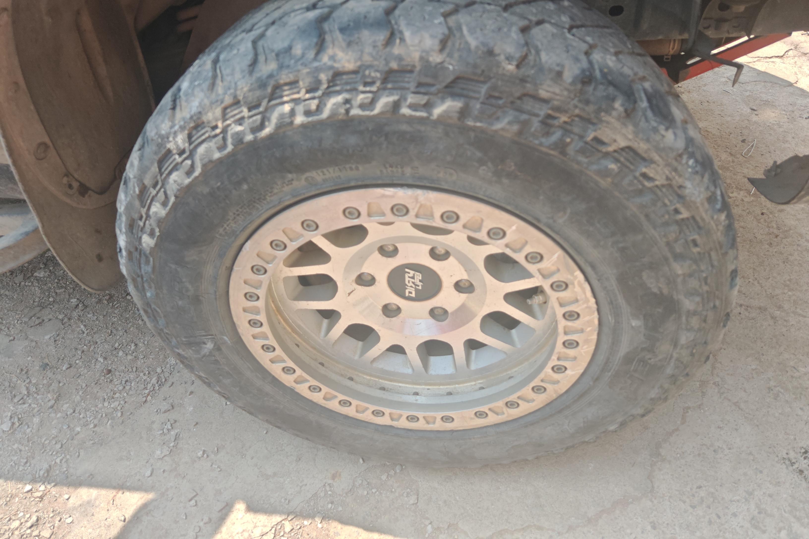 Ford Everest 2016 car image #6