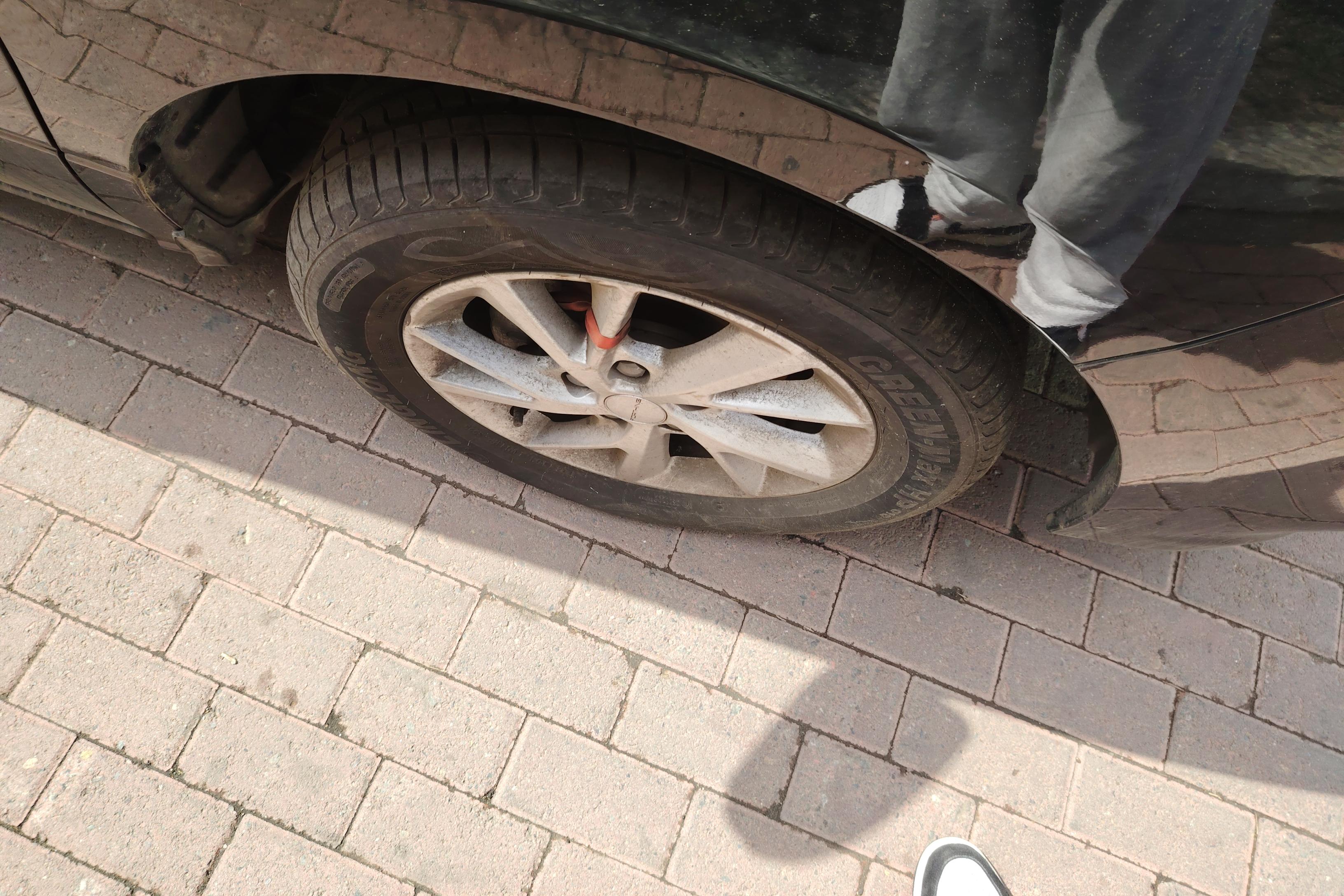 Forthing Lingzhi PLUS 2023 car image #6