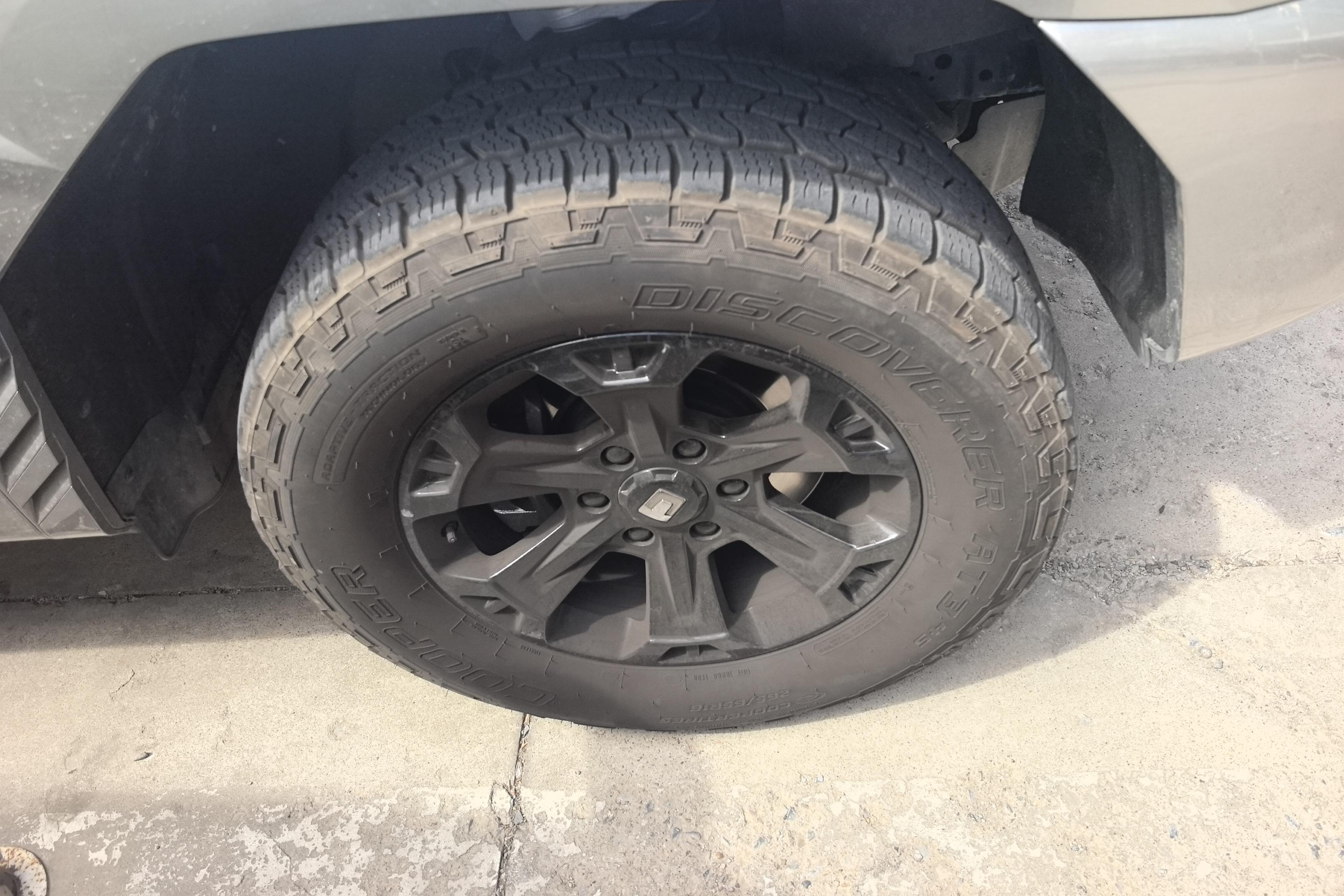 Tank 400 2024 car image #6