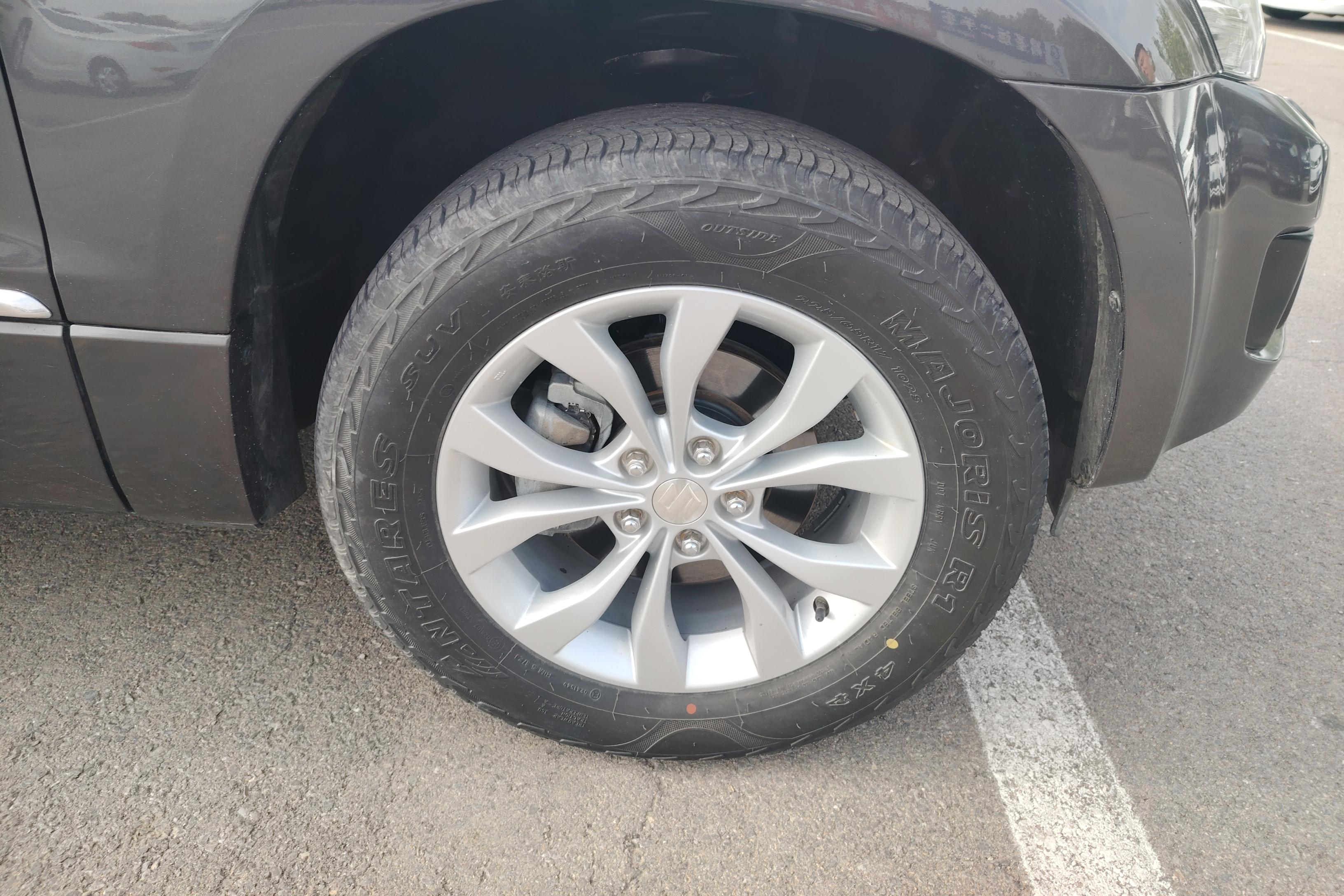 铃木 超级维特拉 2015 汽车图片 #6