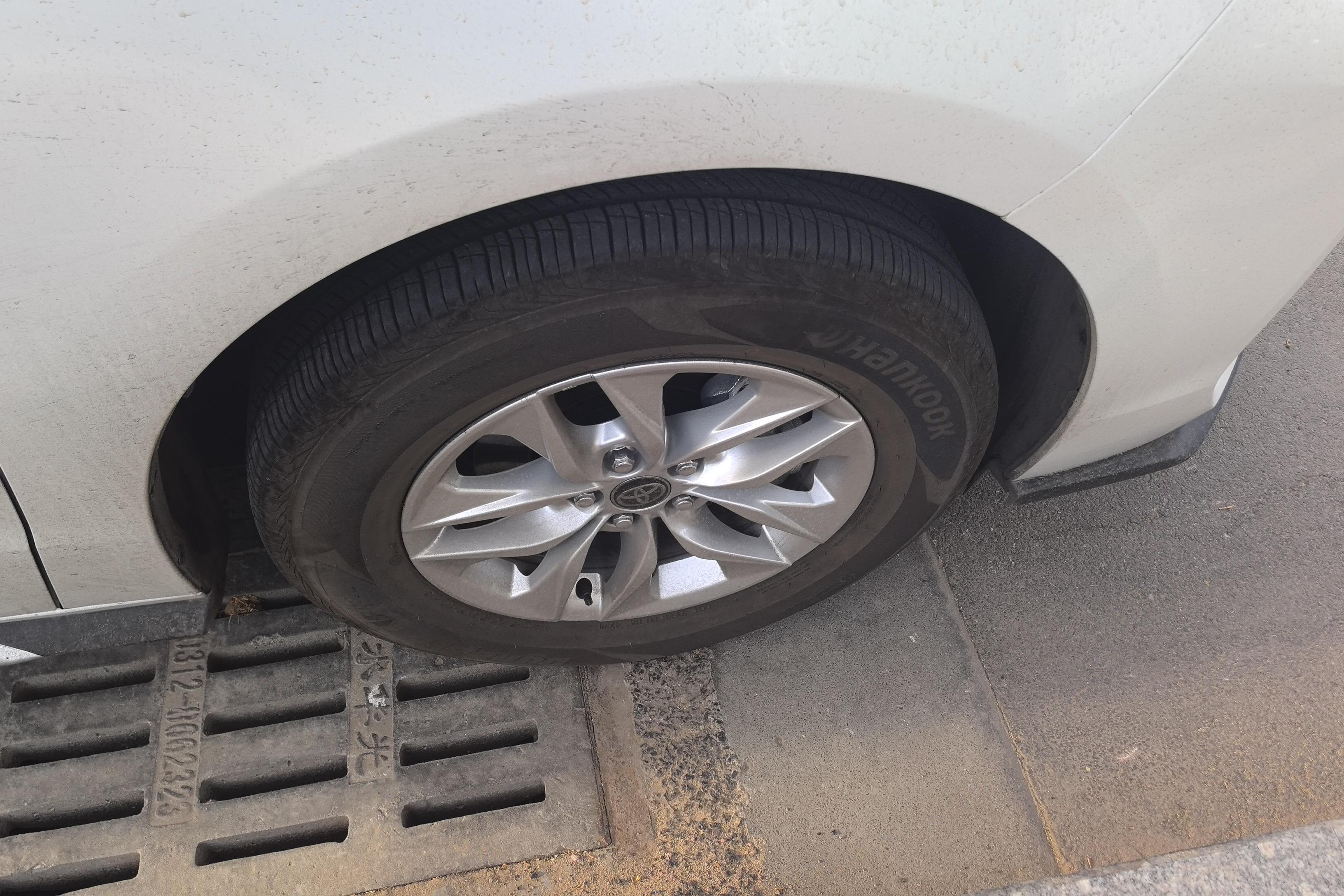 Toyota Granvia 2024 #6 Toyota Granvia 2024 car image #6