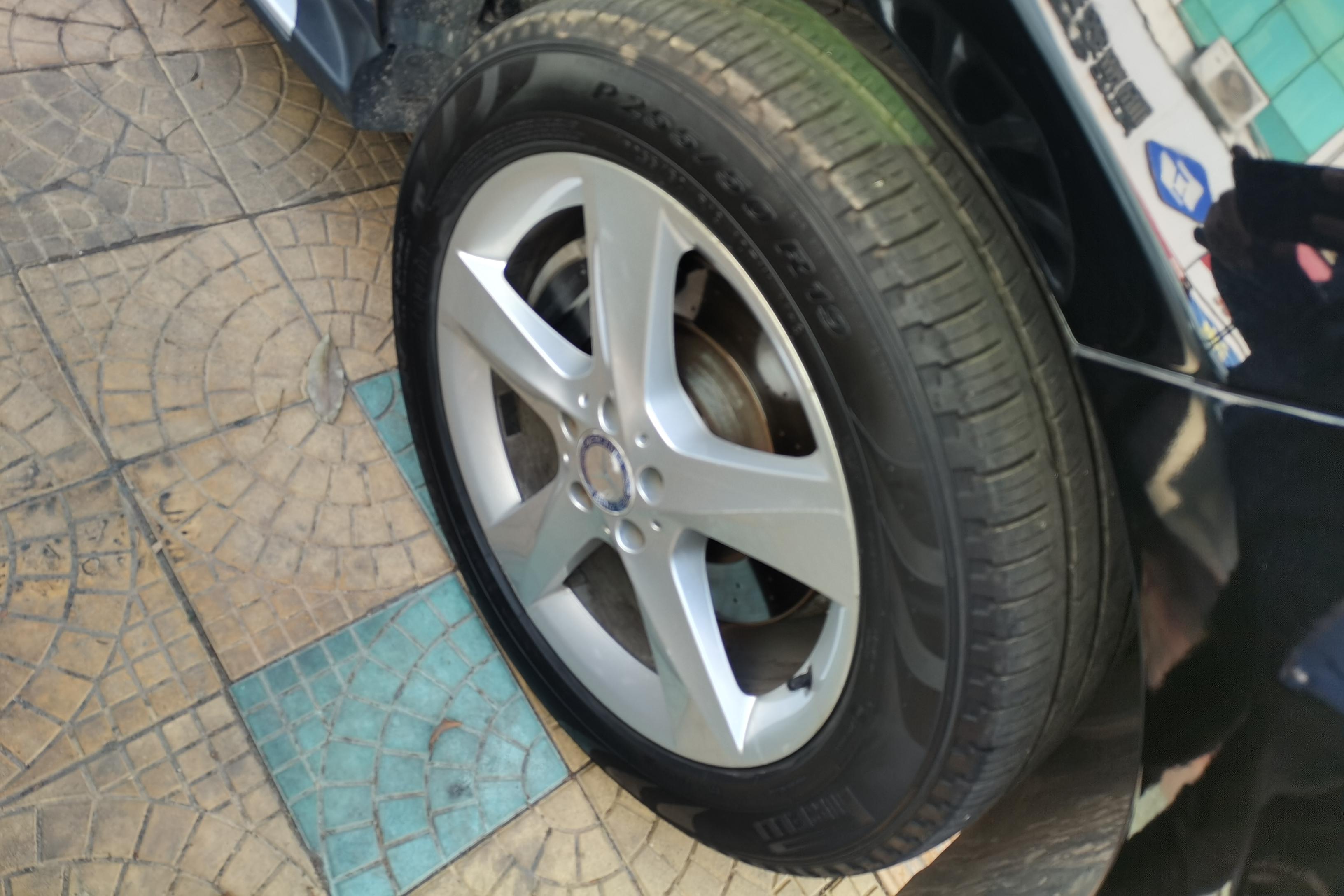 Mercedes-Benz M Class 2014 car image #6