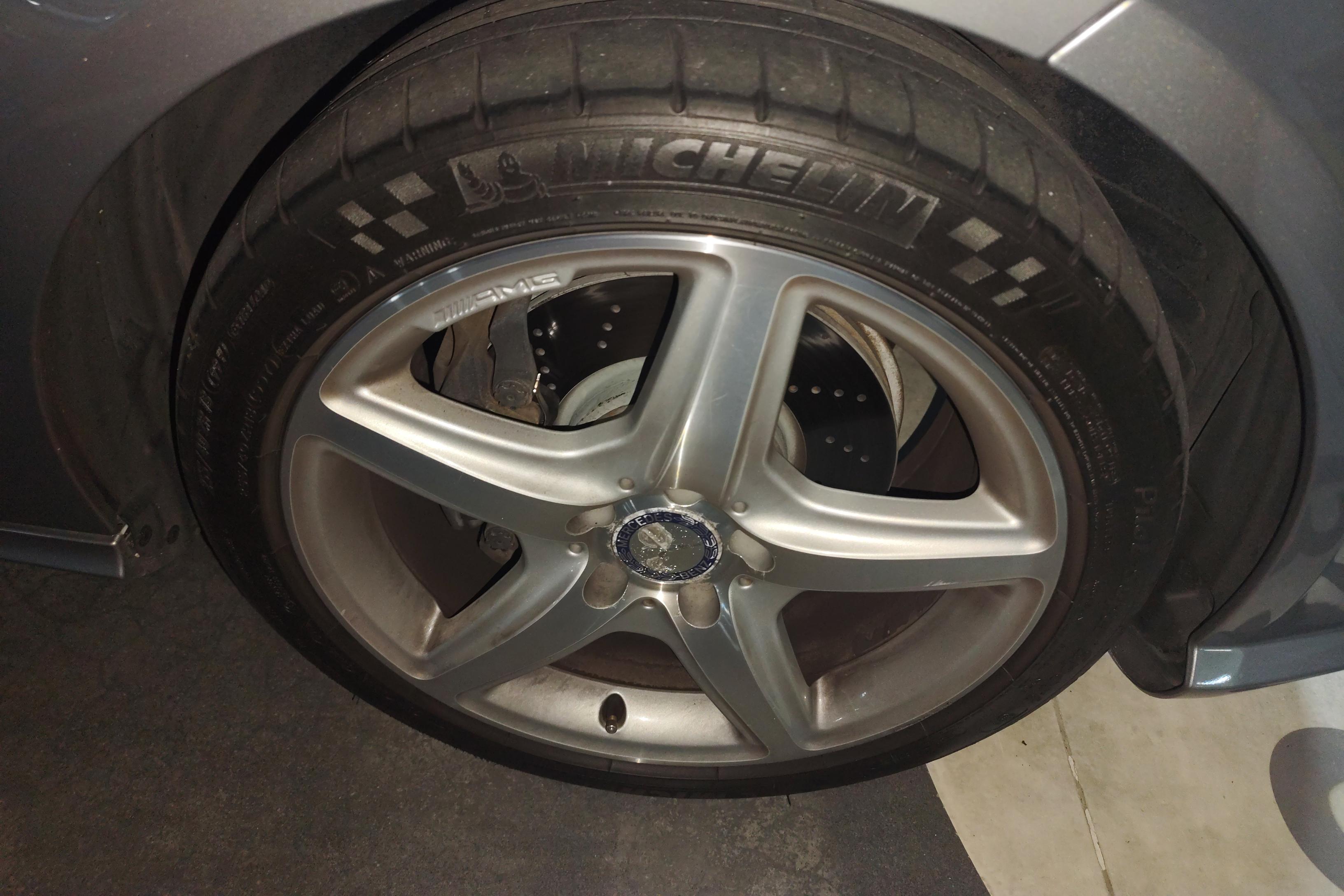 Mercedes-Benz CLS Class 2011 car image #6