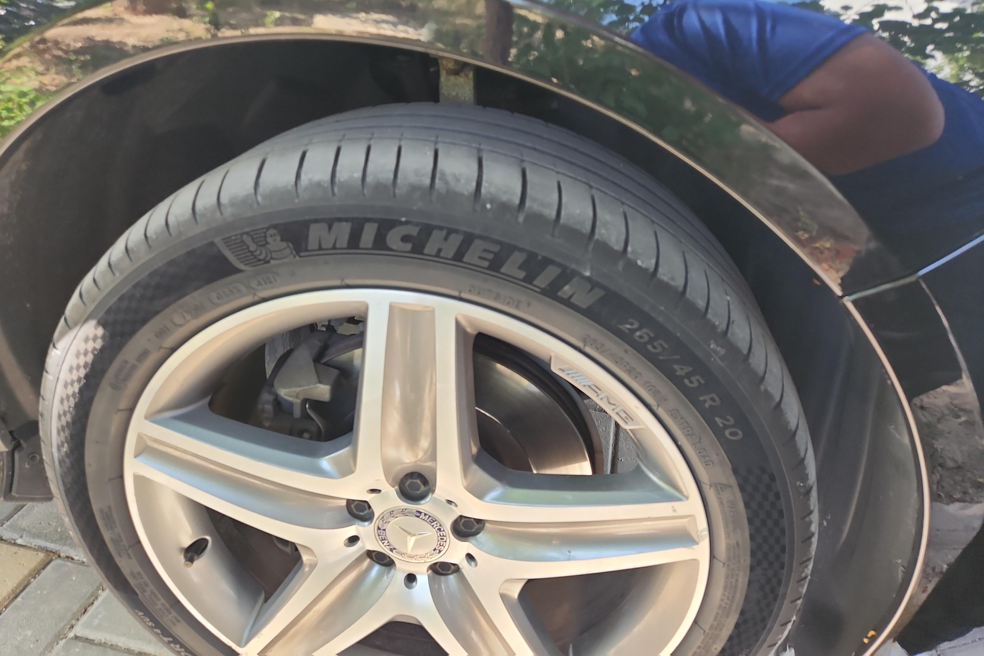 Mercedes-Benz R Class 2017 car image #6