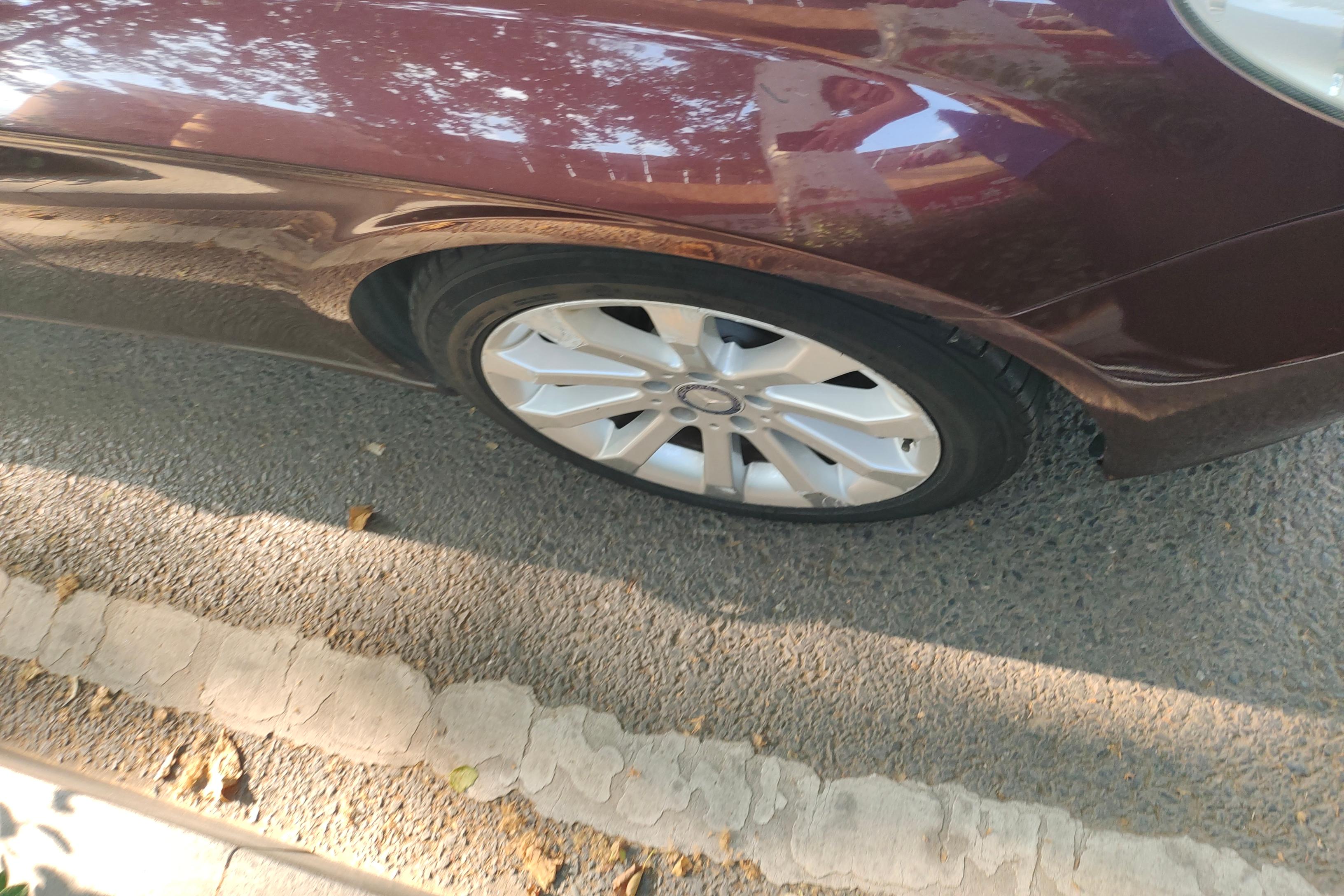 Mercedes-Benz CLS Class 2010 #6 Mercedes-Benz CLS Class 2010 car image #6