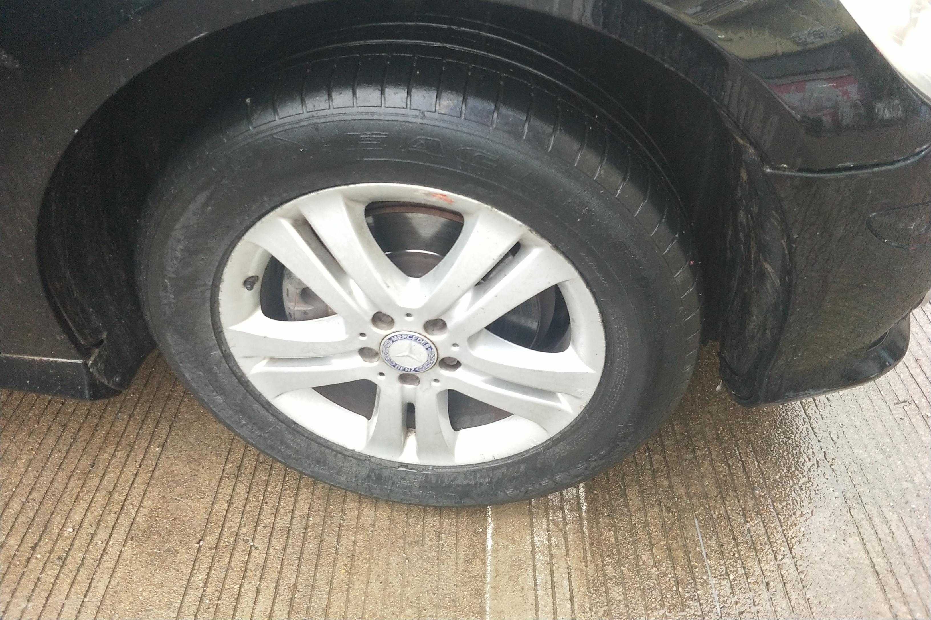 Mercedes-Benz R Class 2009 car image #6