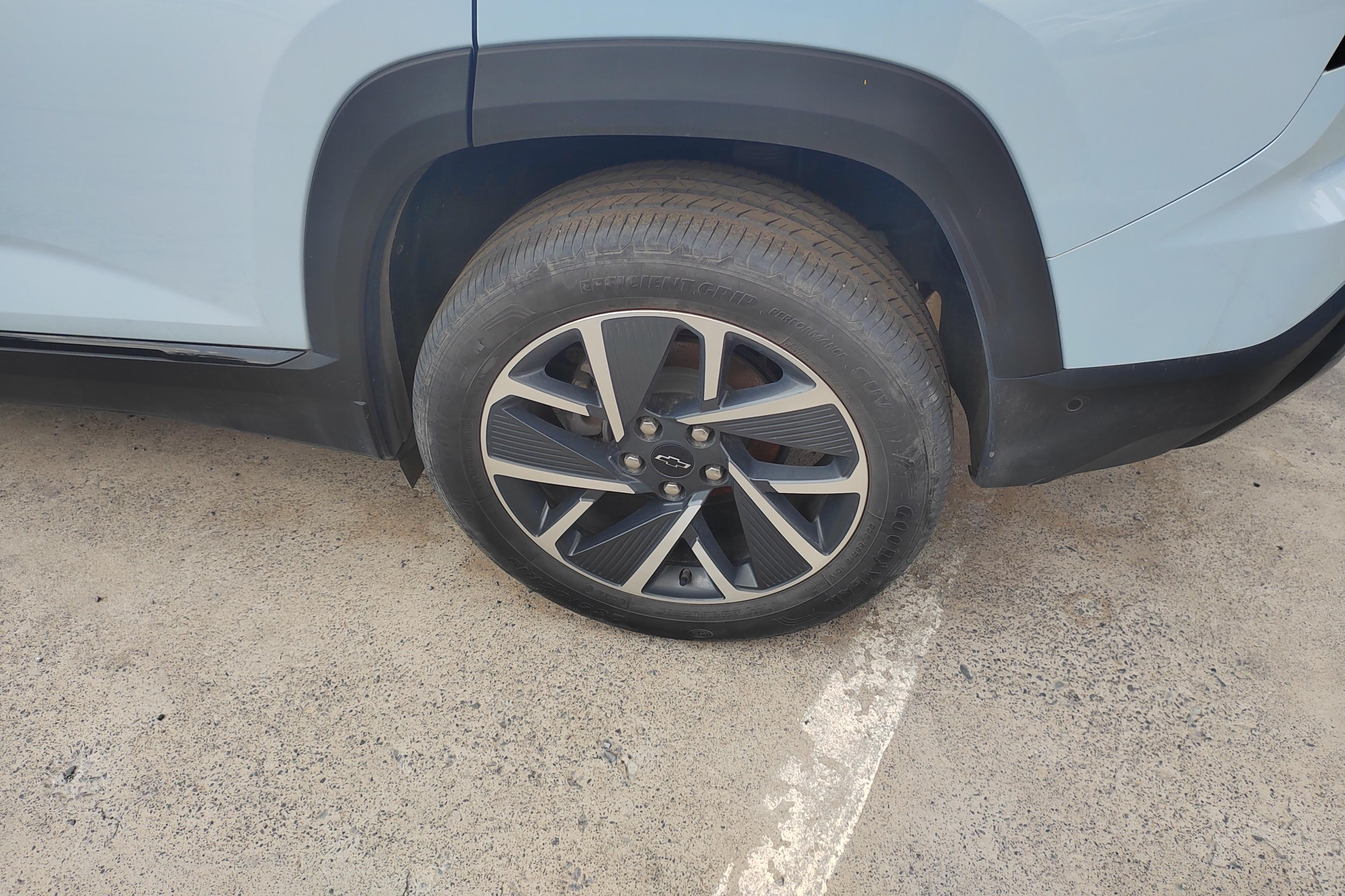 Chevrolet Equinox Plus 2024 car image #6