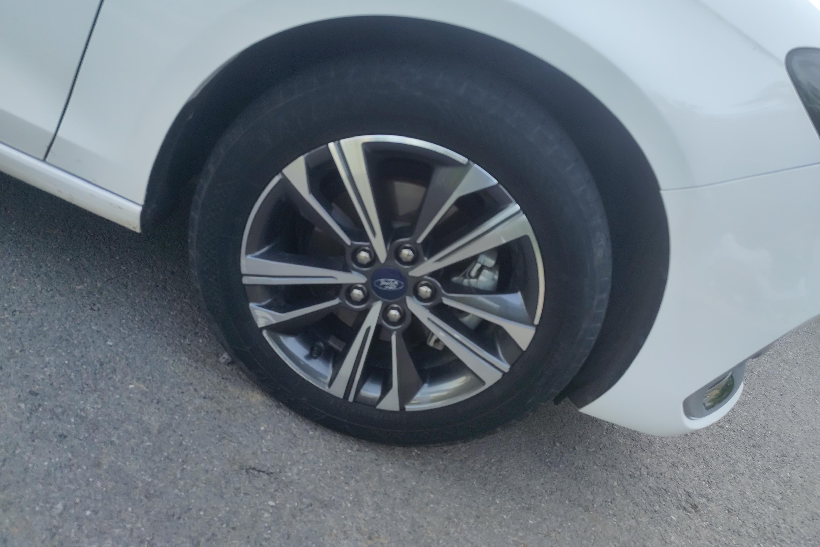 Ford Escort 2022 imagem de carro #6