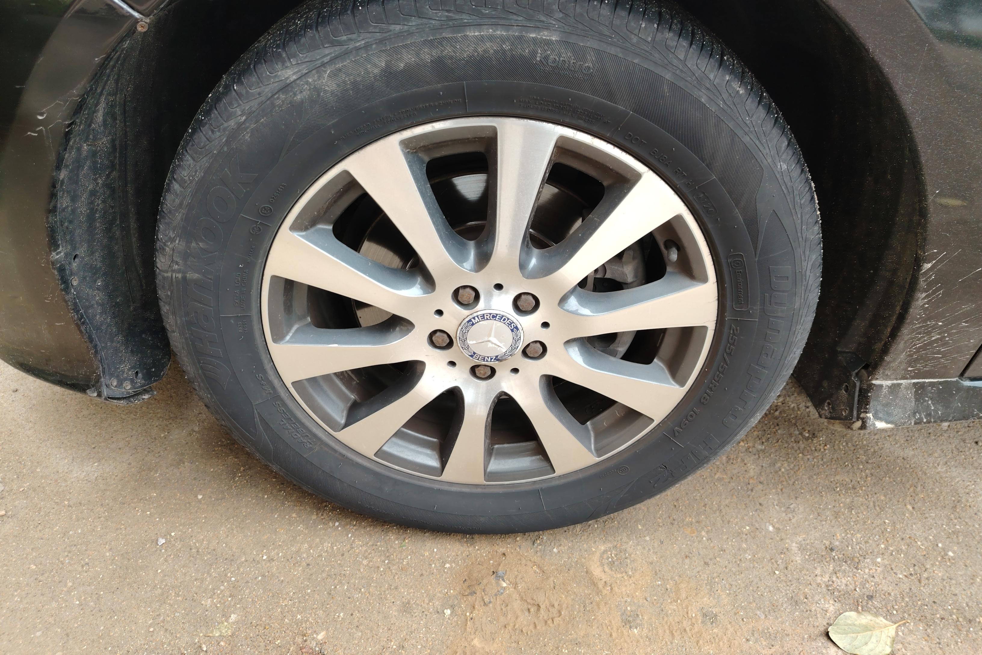 Mercedes-Benz R Class 2011 car image #6