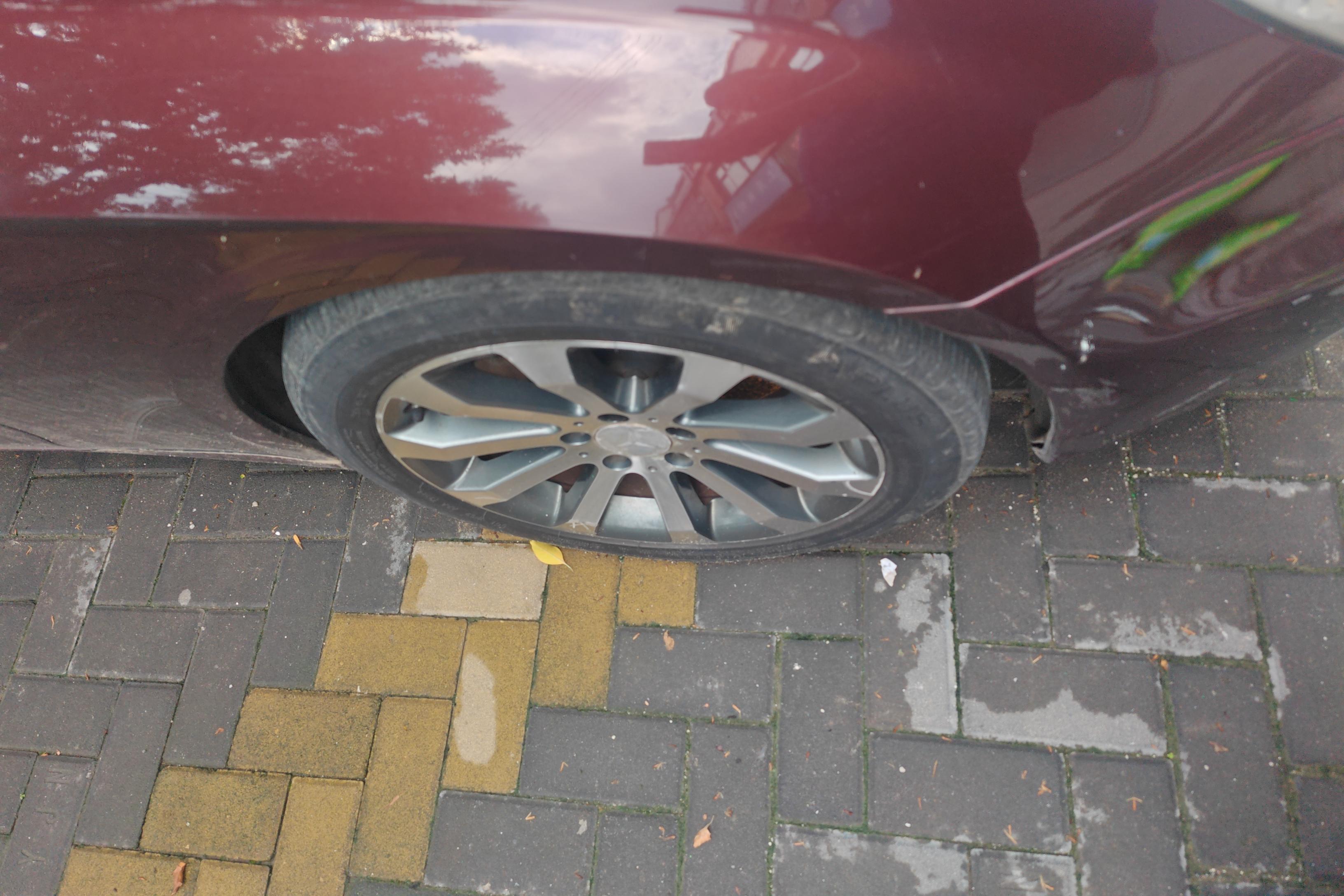 Mercedes-Benz CLS AMG 2010 #6 Mercedes-Benz CLS AMG 2010 car image #6