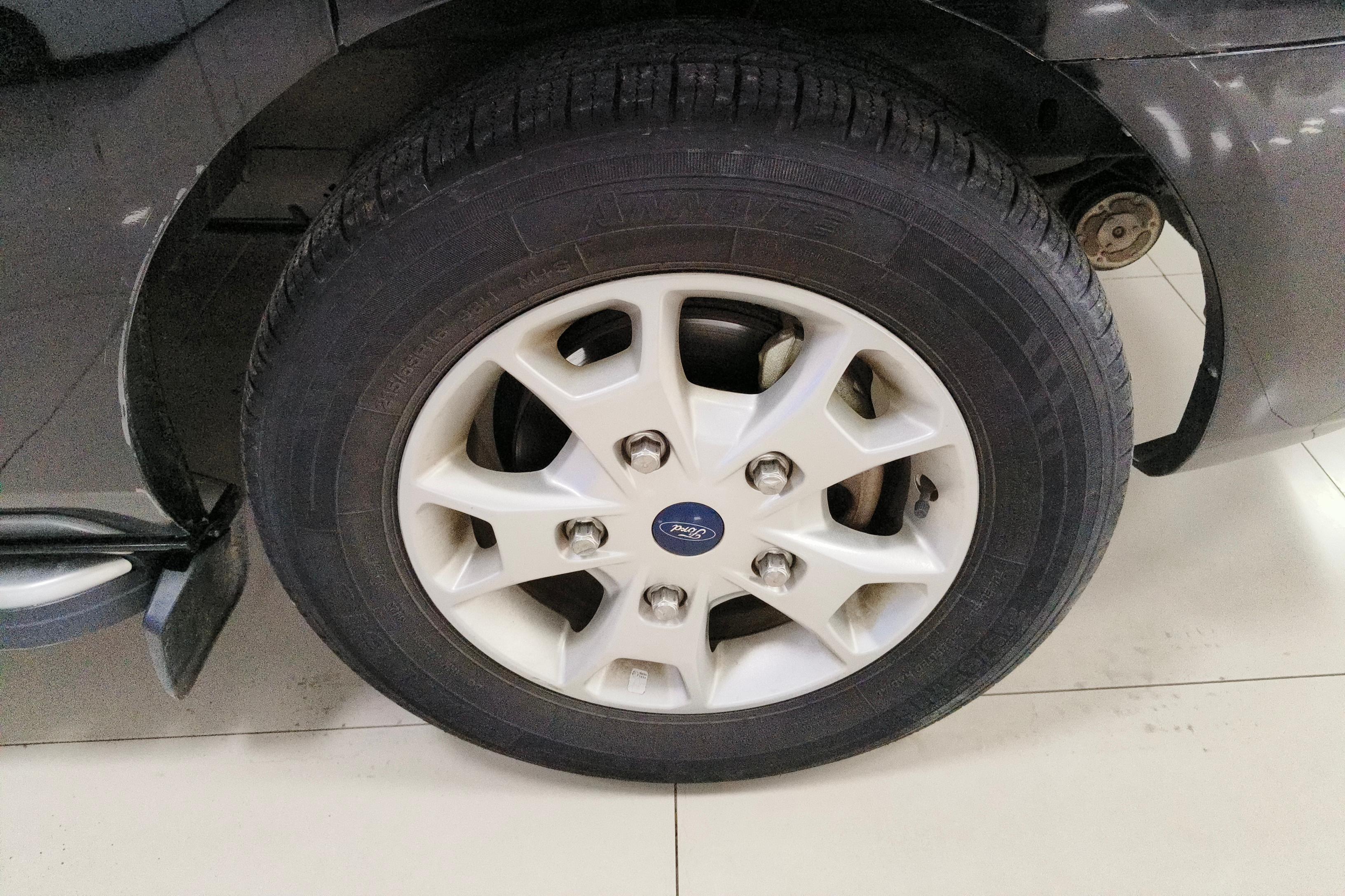 Ford Tourneo 2019 immagine di auto #6